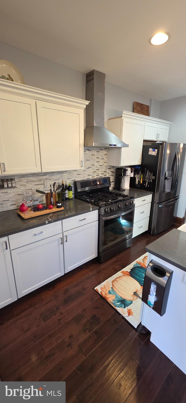 HIGHLANDTOWN - Residential