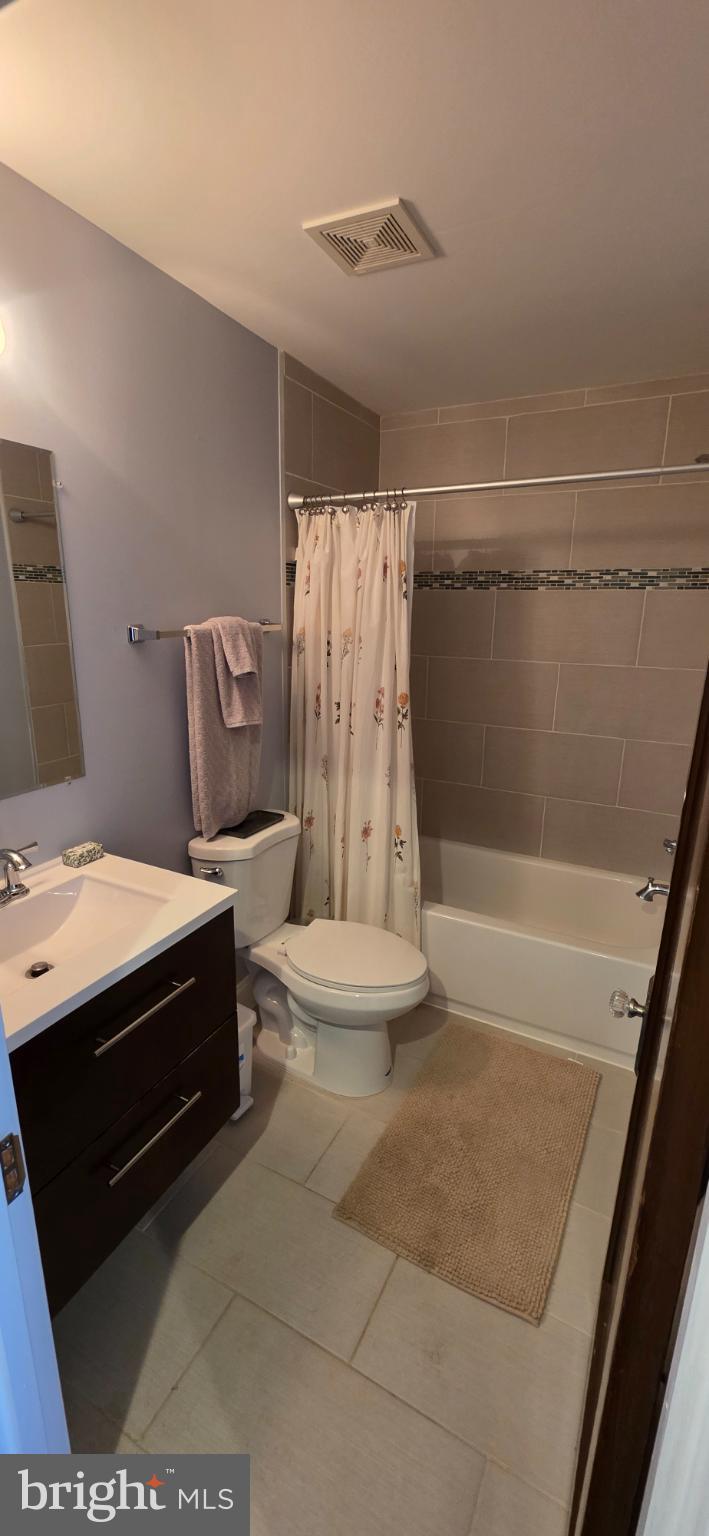 HIGHLANDTOWN - Residential