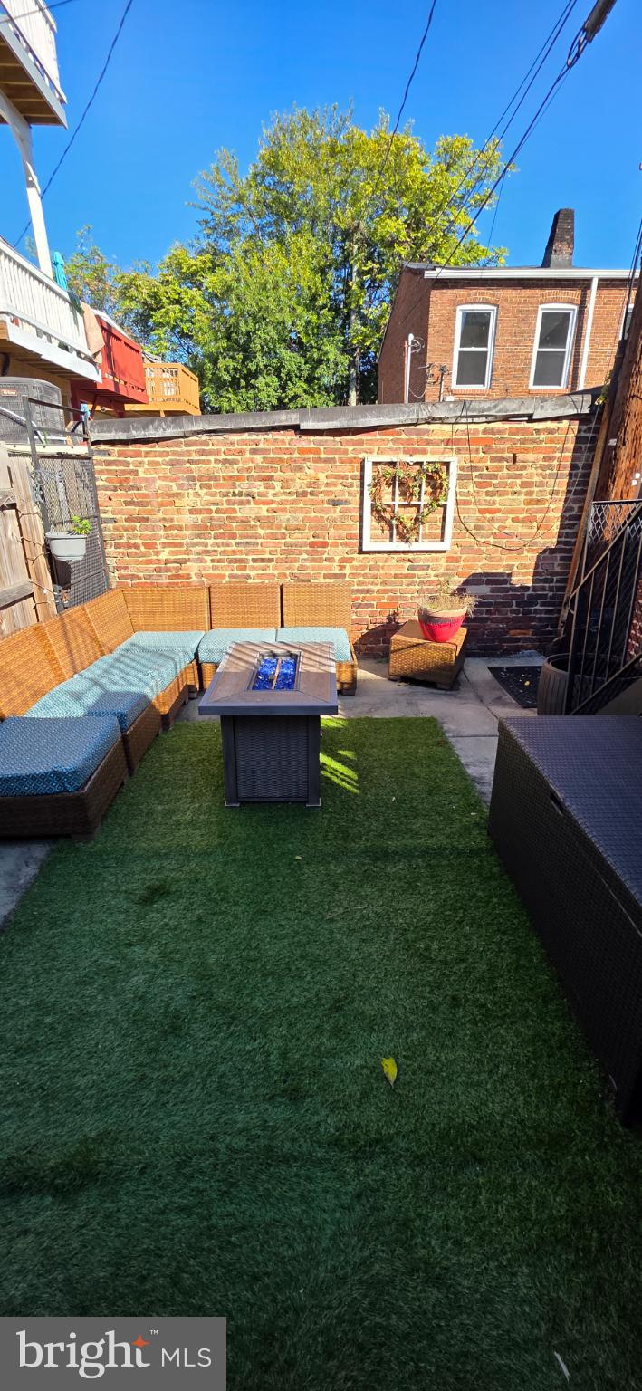 HIGHLANDTOWN - Residential