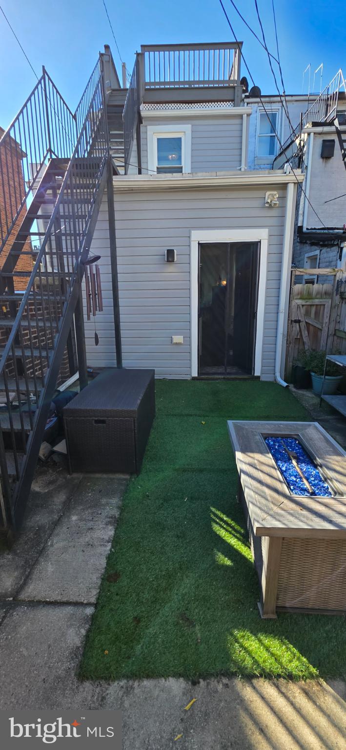 HIGHLANDTOWN - Residential