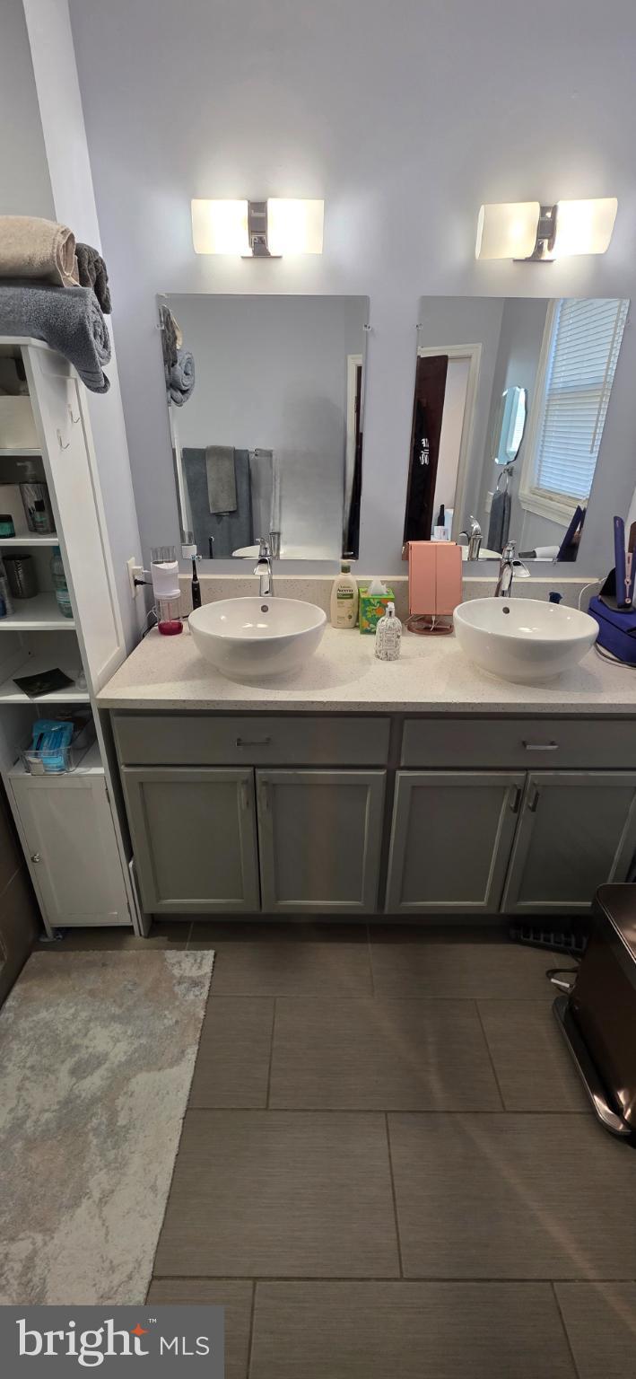 HIGHLANDTOWN - Residential