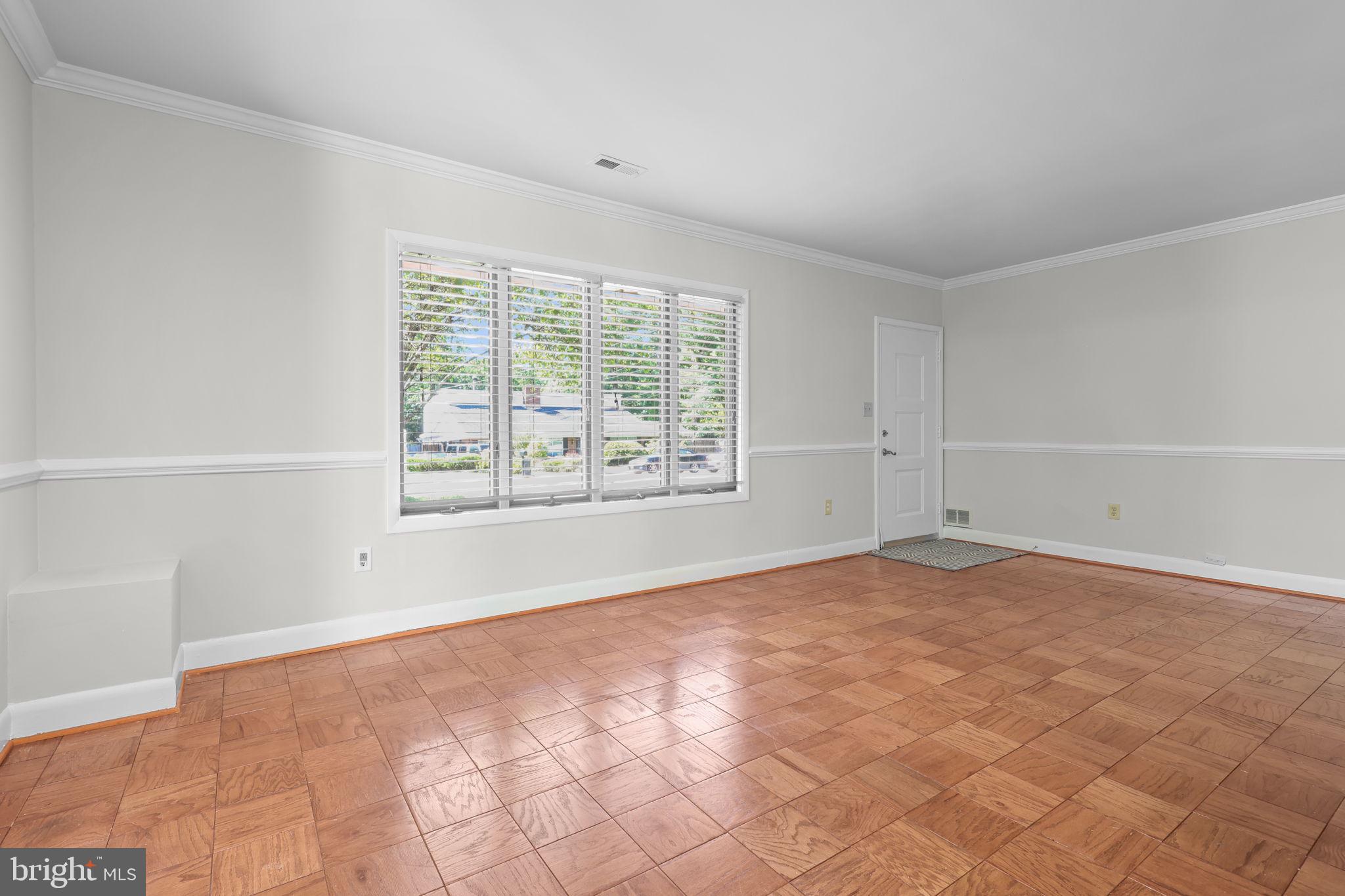 FORT WASHINGTON FOREST - Residential