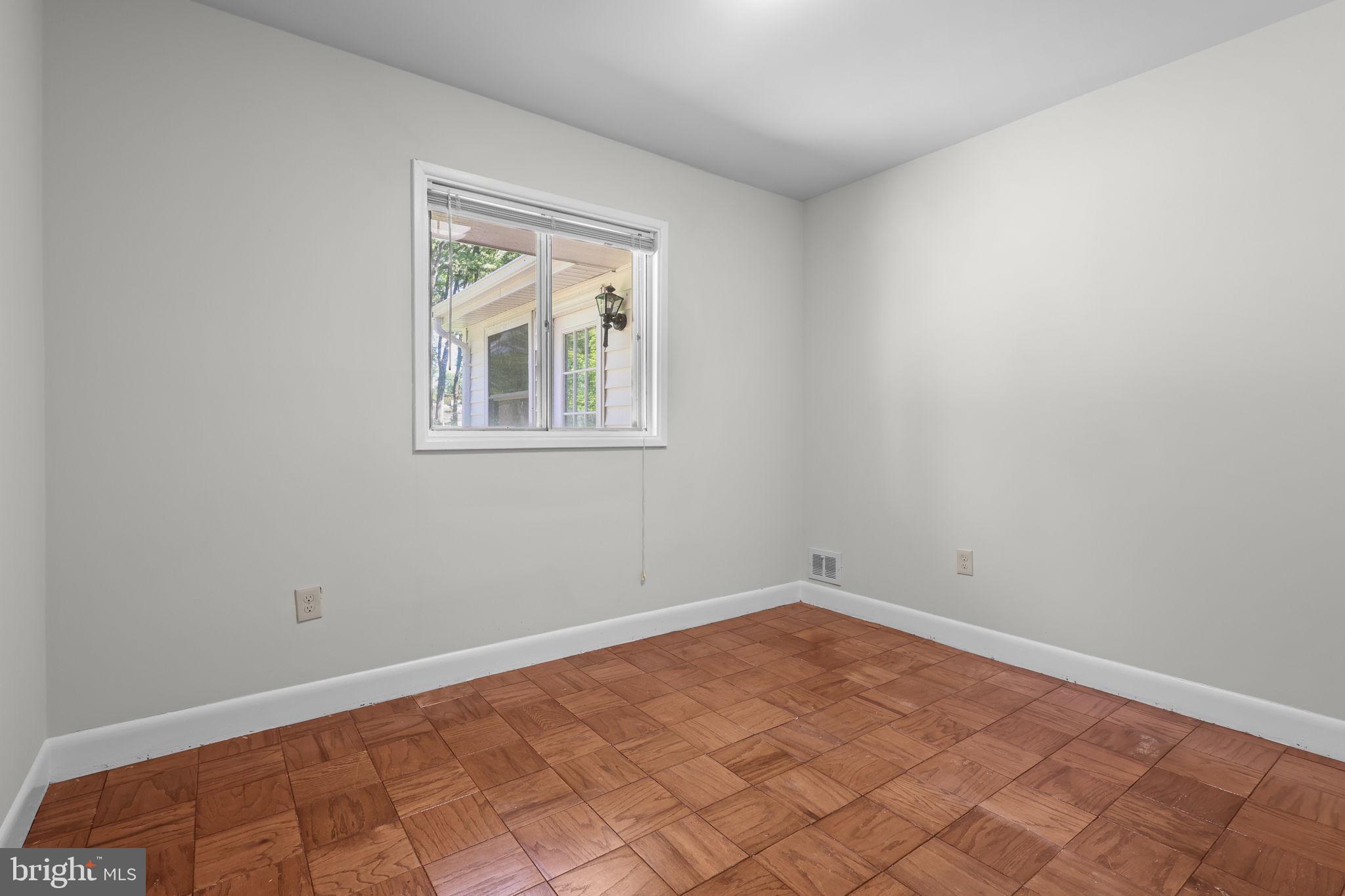 FORT WASHINGTON FOREST - Residential