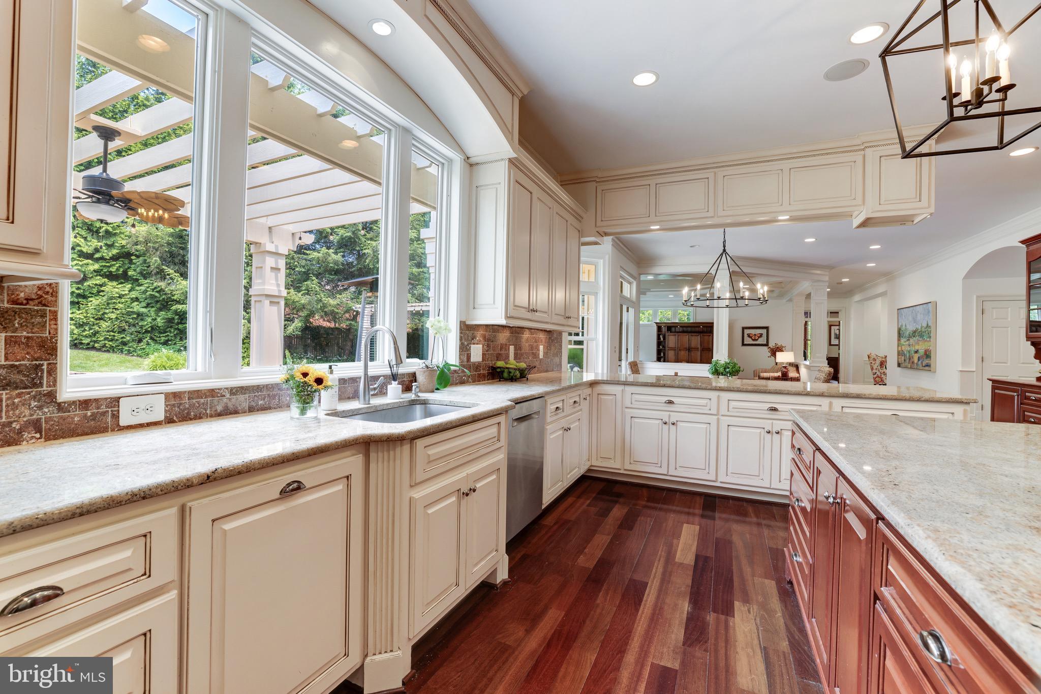 LANGLEY FOREST - Residential