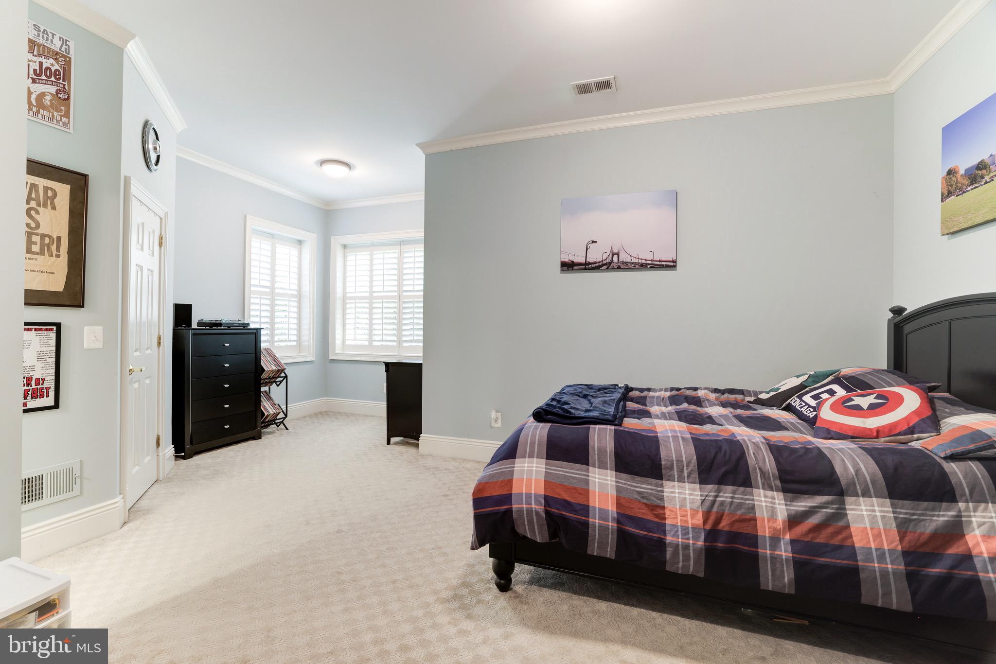 LANGLEY FOREST - Residential