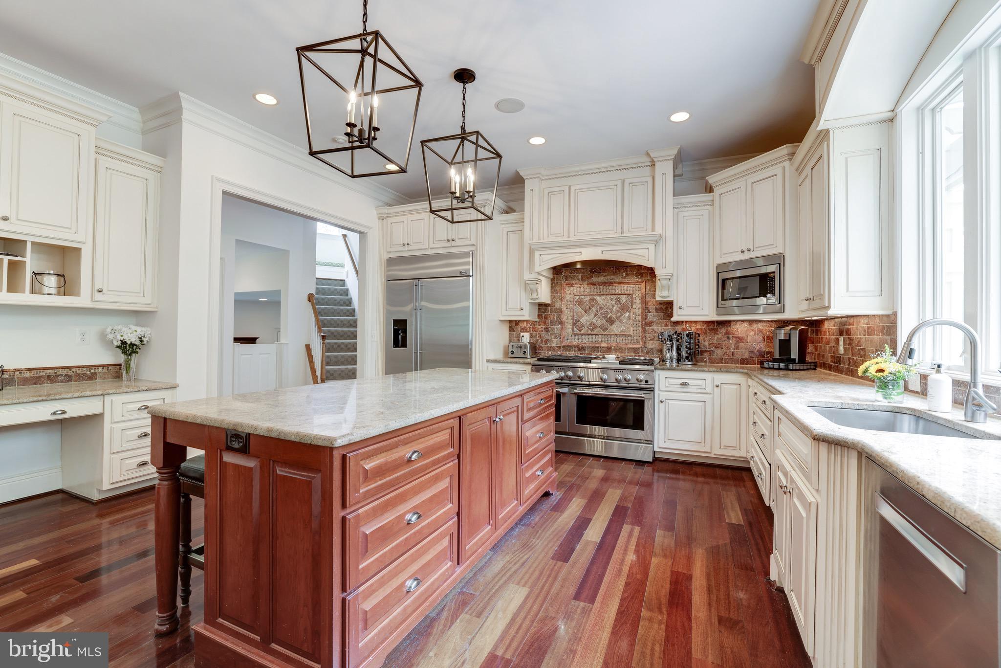 LANGLEY FOREST - Residential