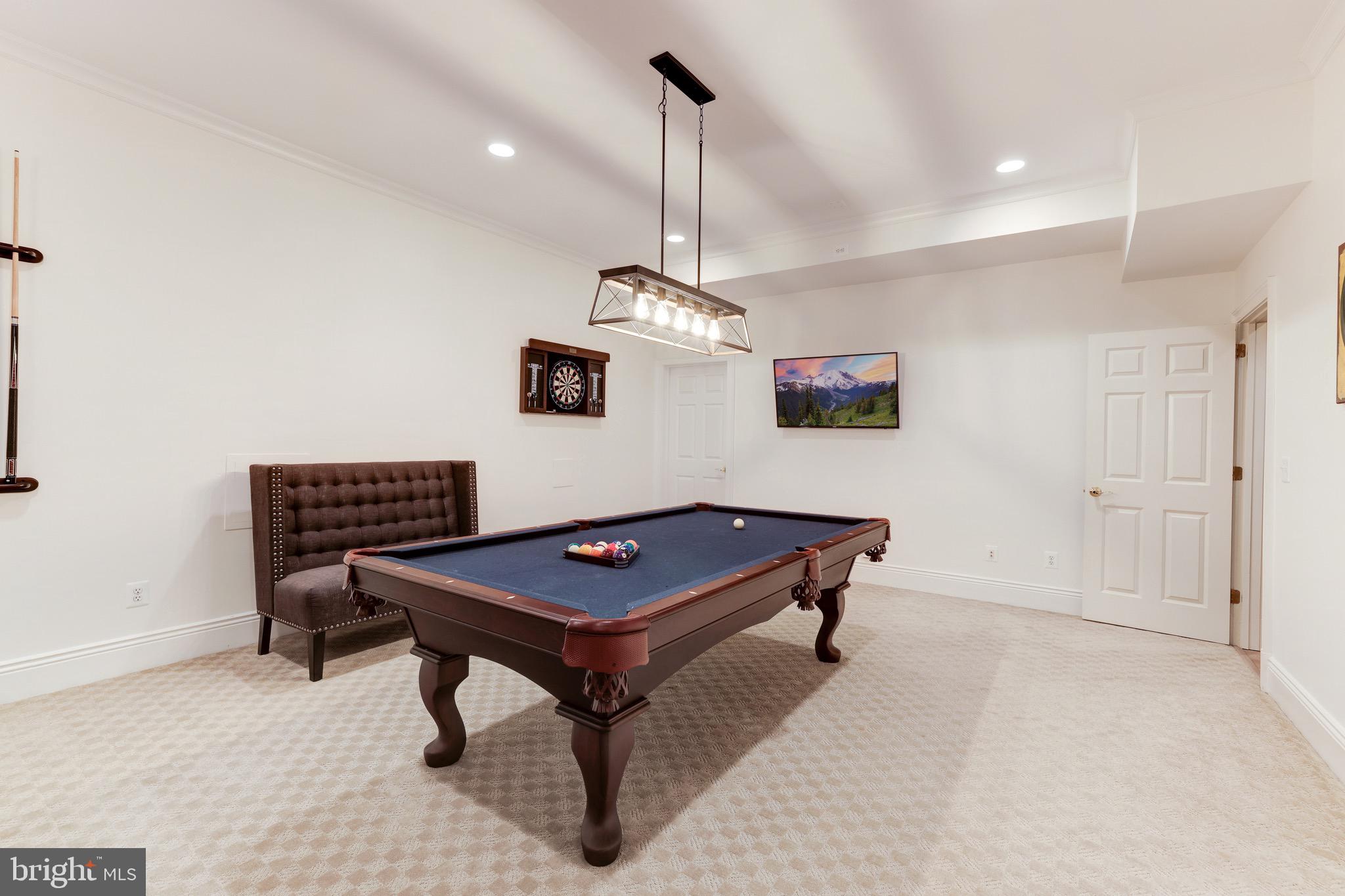 LANGLEY FOREST - Residential