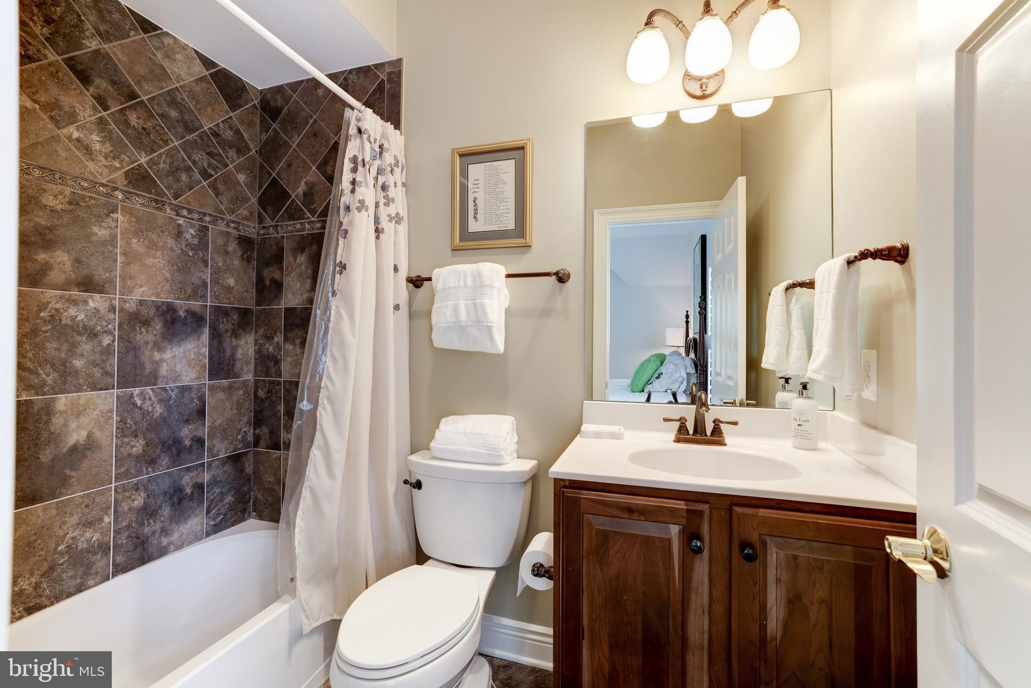 LANGLEY FOREST - Residential