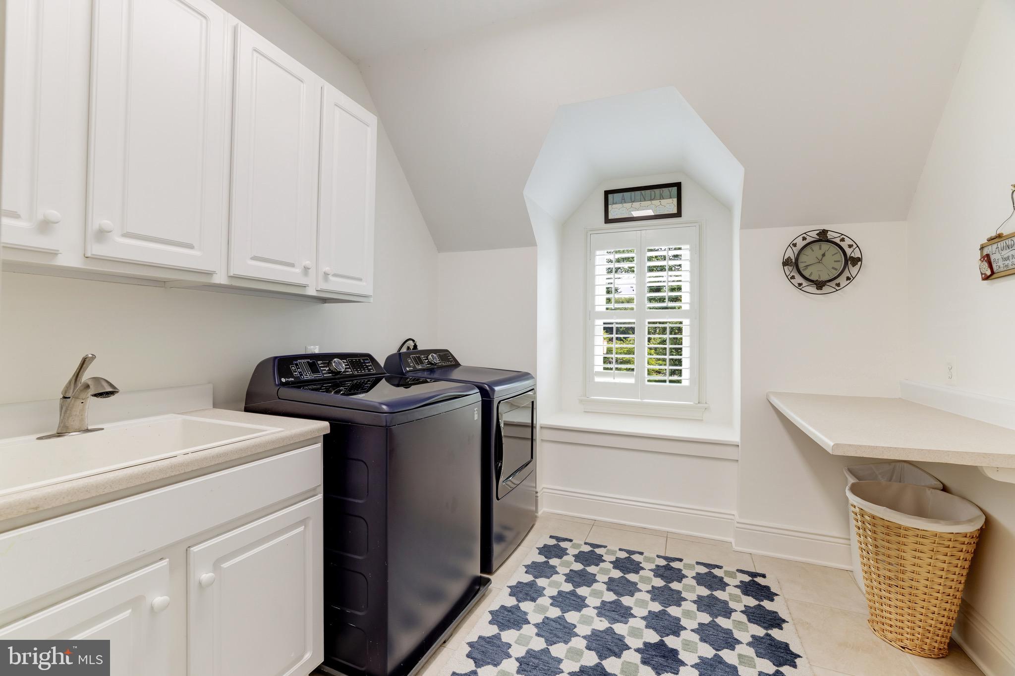 LANGLEY FOREST - Residential