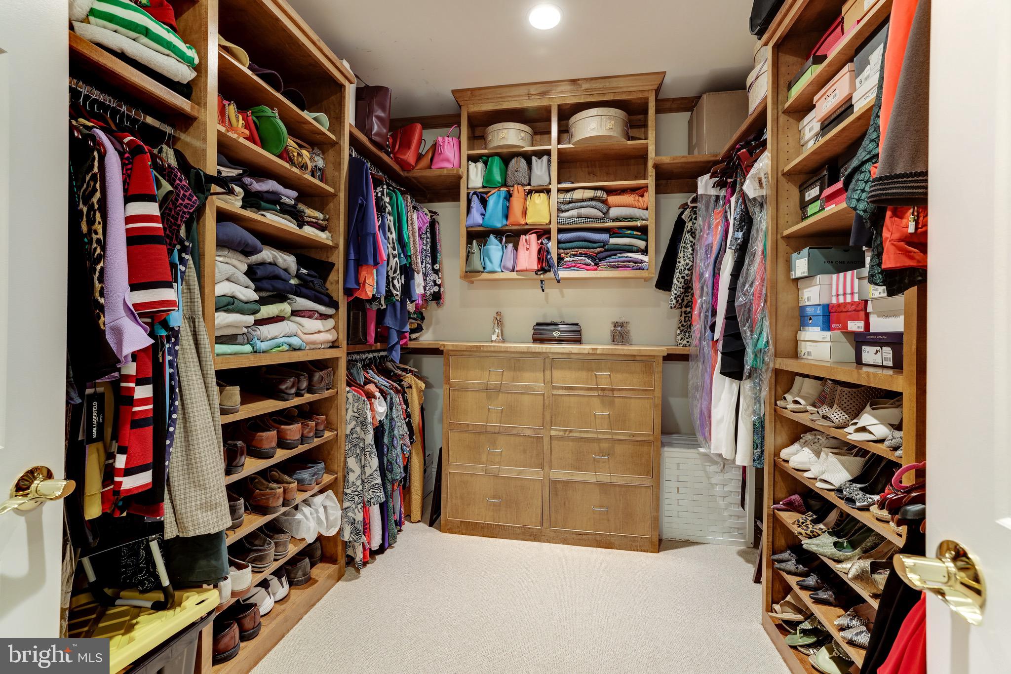 LANGLEY FOREST - Residential