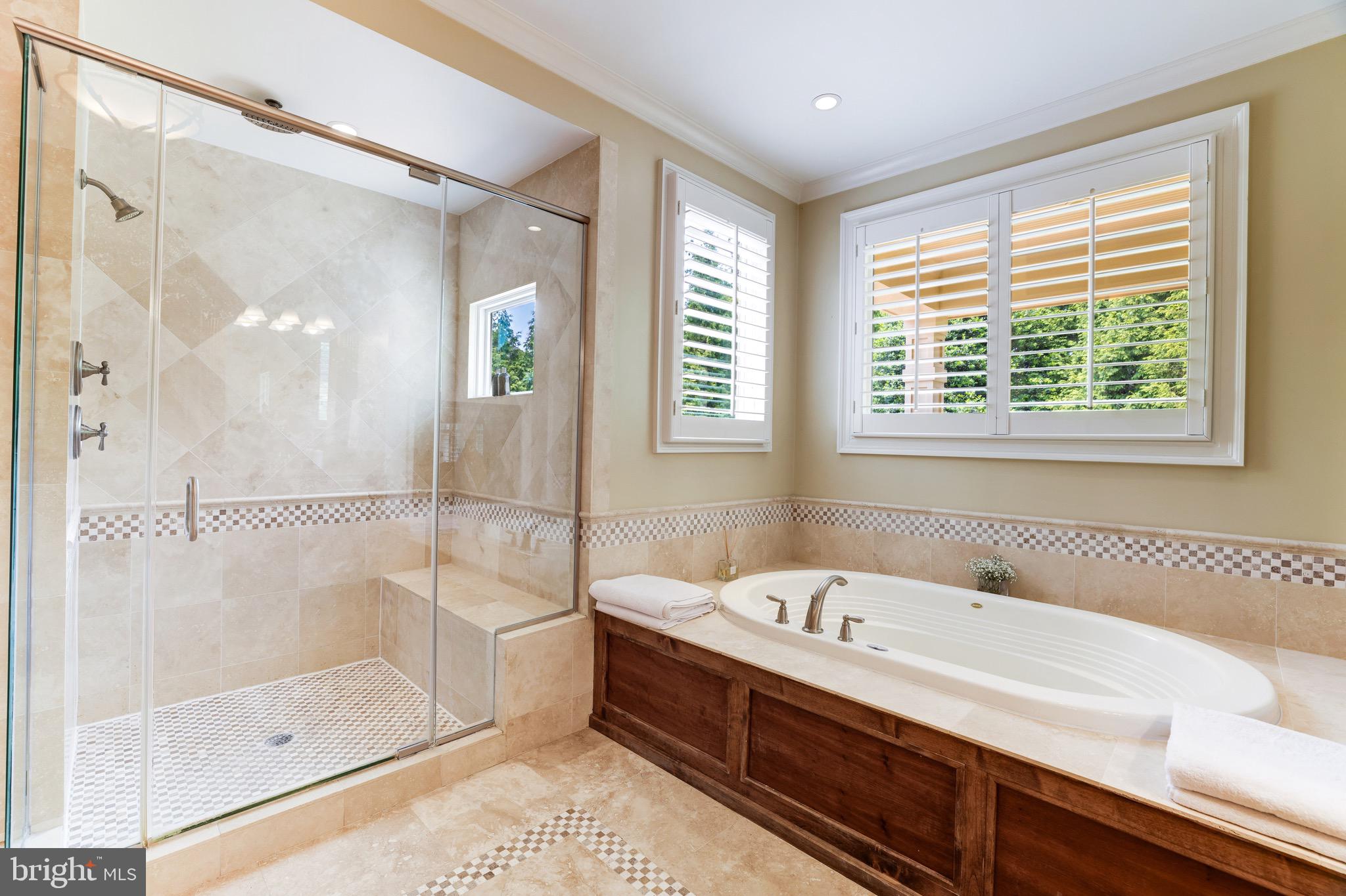 LANGLEY FOREST - Residential