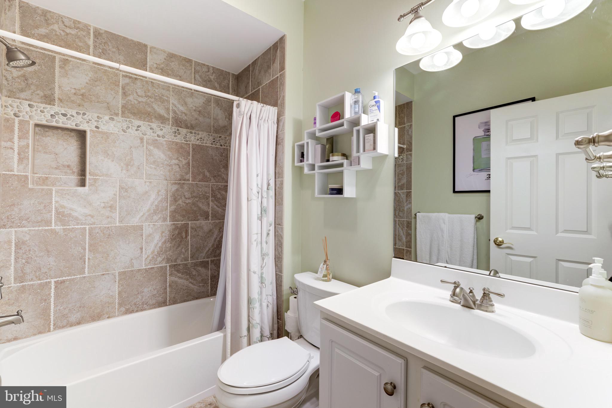 LANGLEY FOREST - Residential