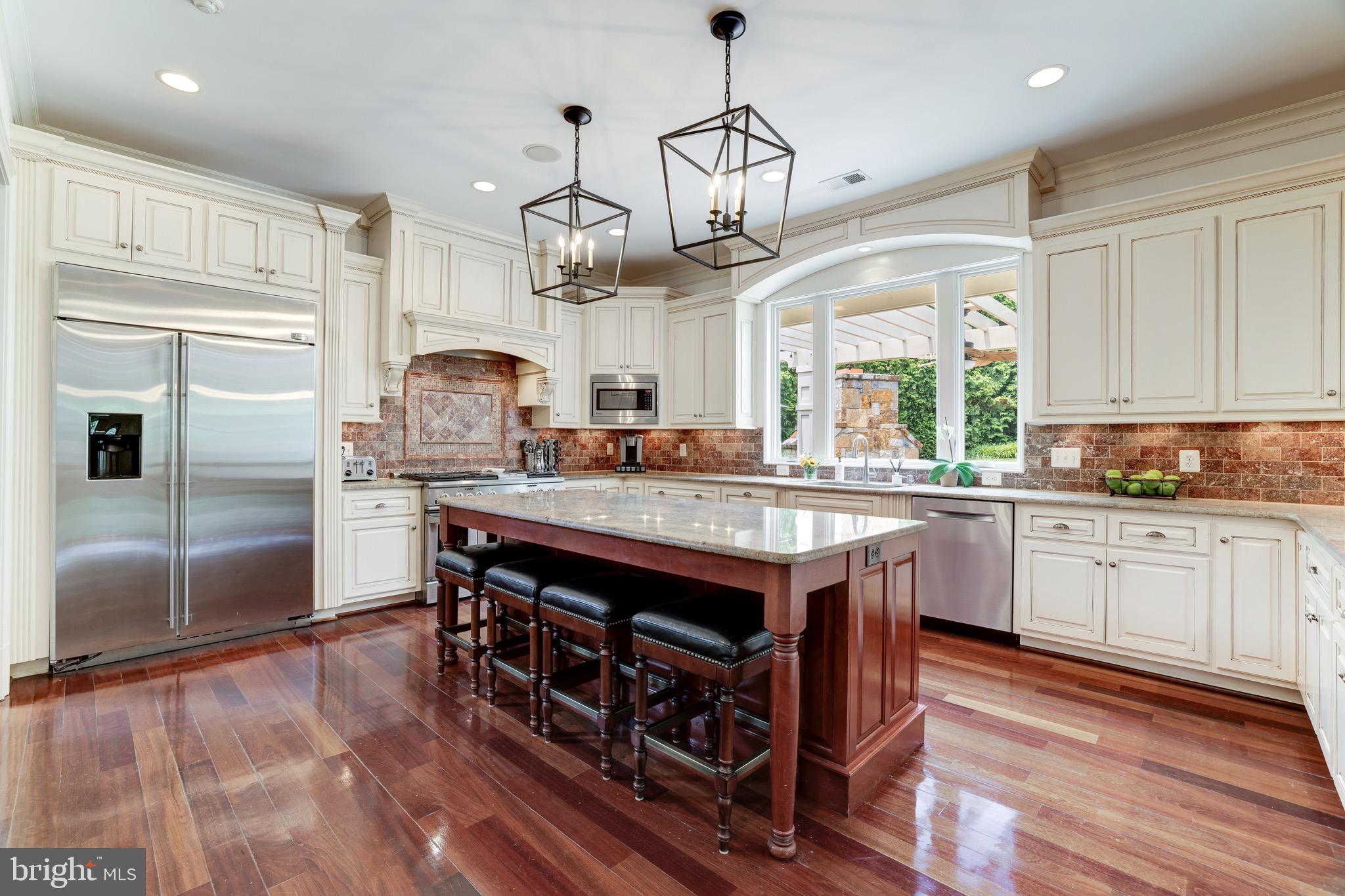 LANGLEY FOREST - Residential