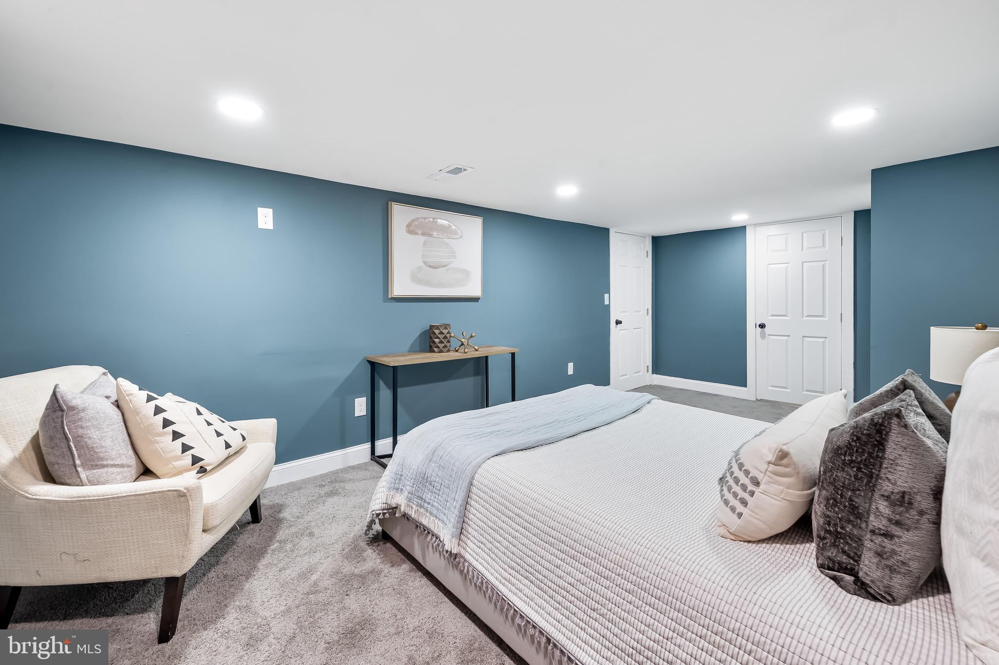 PARKVILLE - Residential