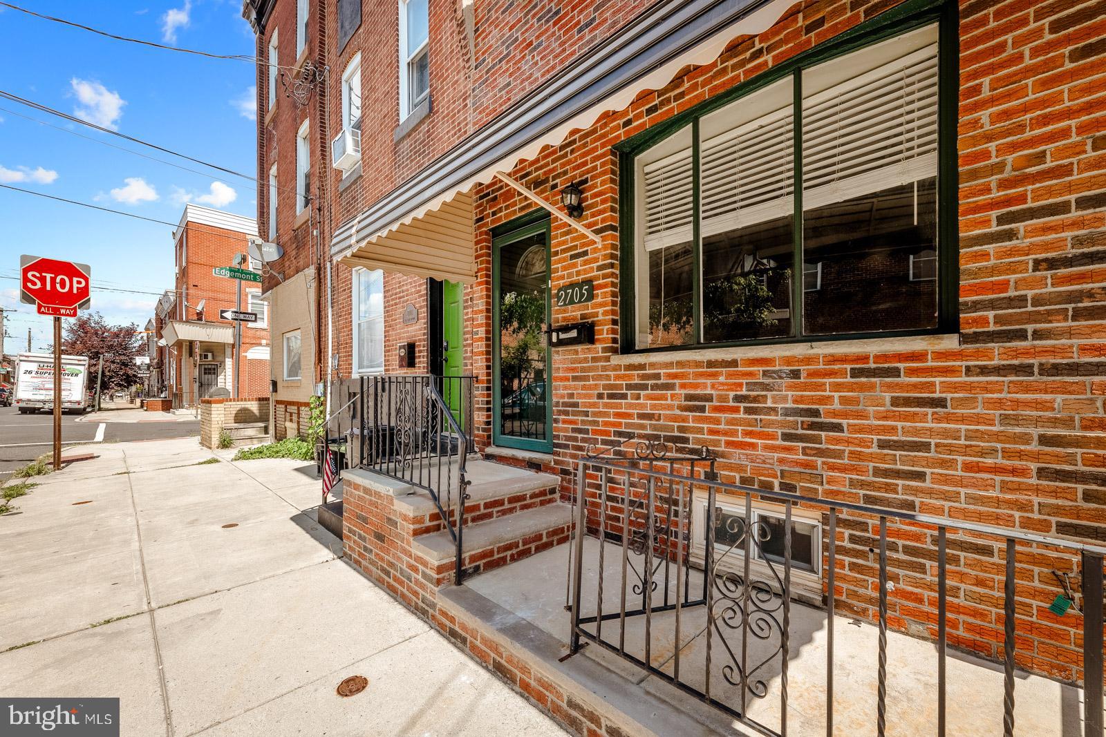 PORT RICHMOND - Residential