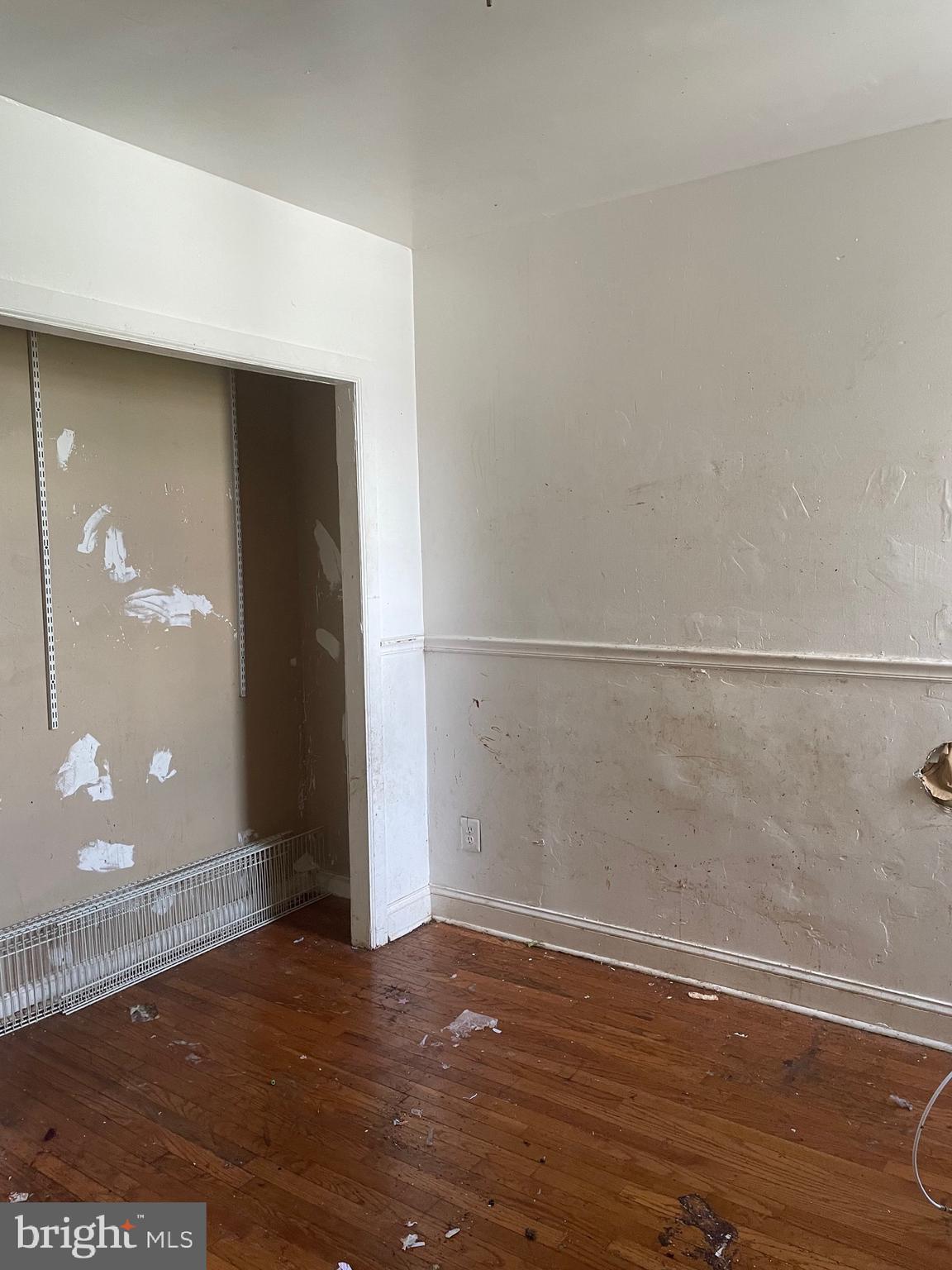 KENSINGTON - Residential