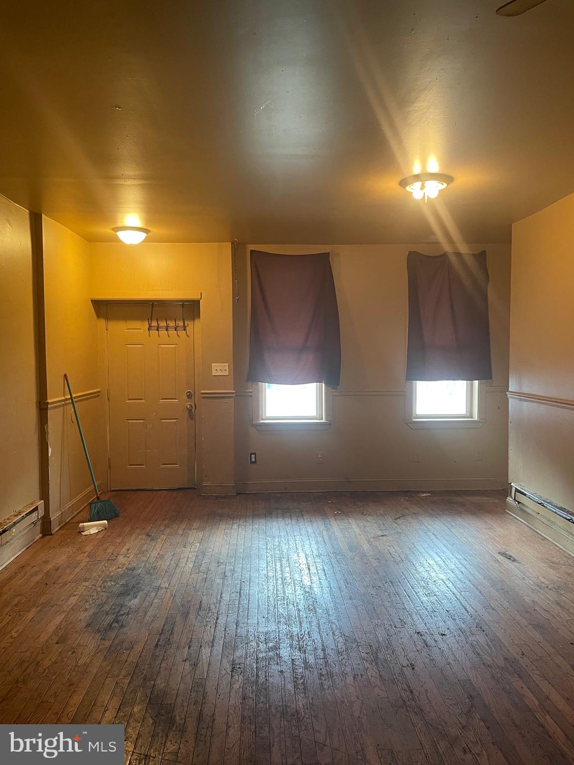 KENSINGTON - Residential