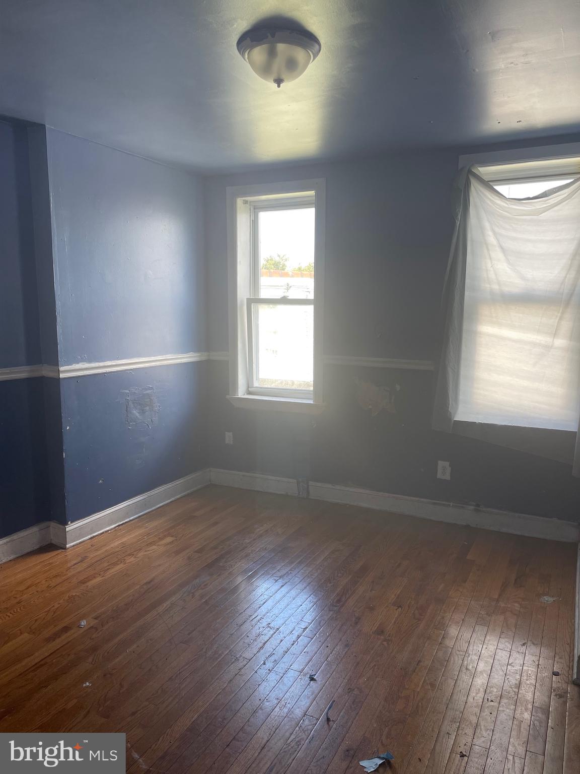 KENSINGTON - Residential