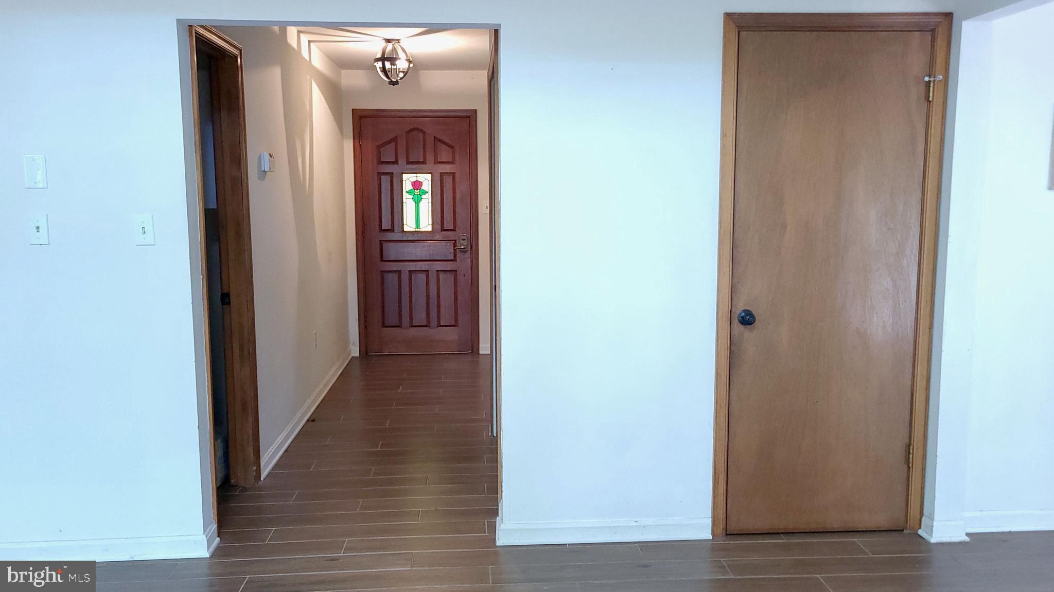 WILLOWS COLONY - Residential Lease