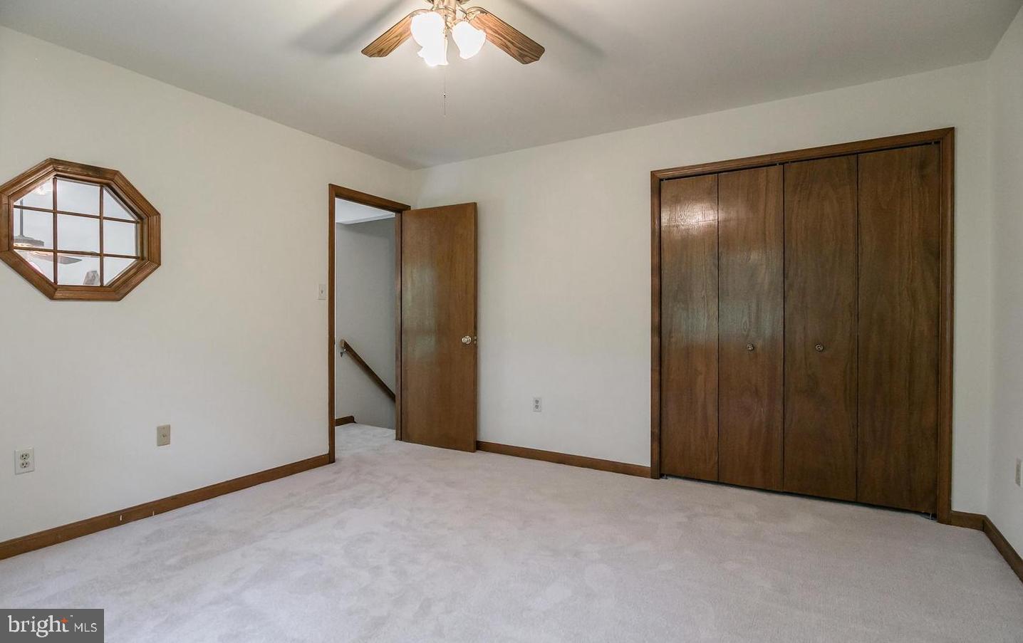 WILLOWS COLONY - Residential Lease