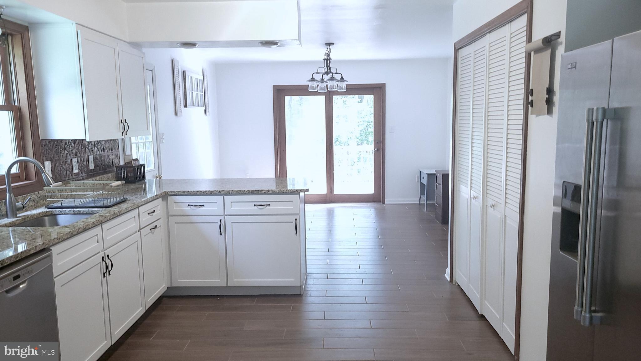 WILLOWS COLONY - Residential Lease