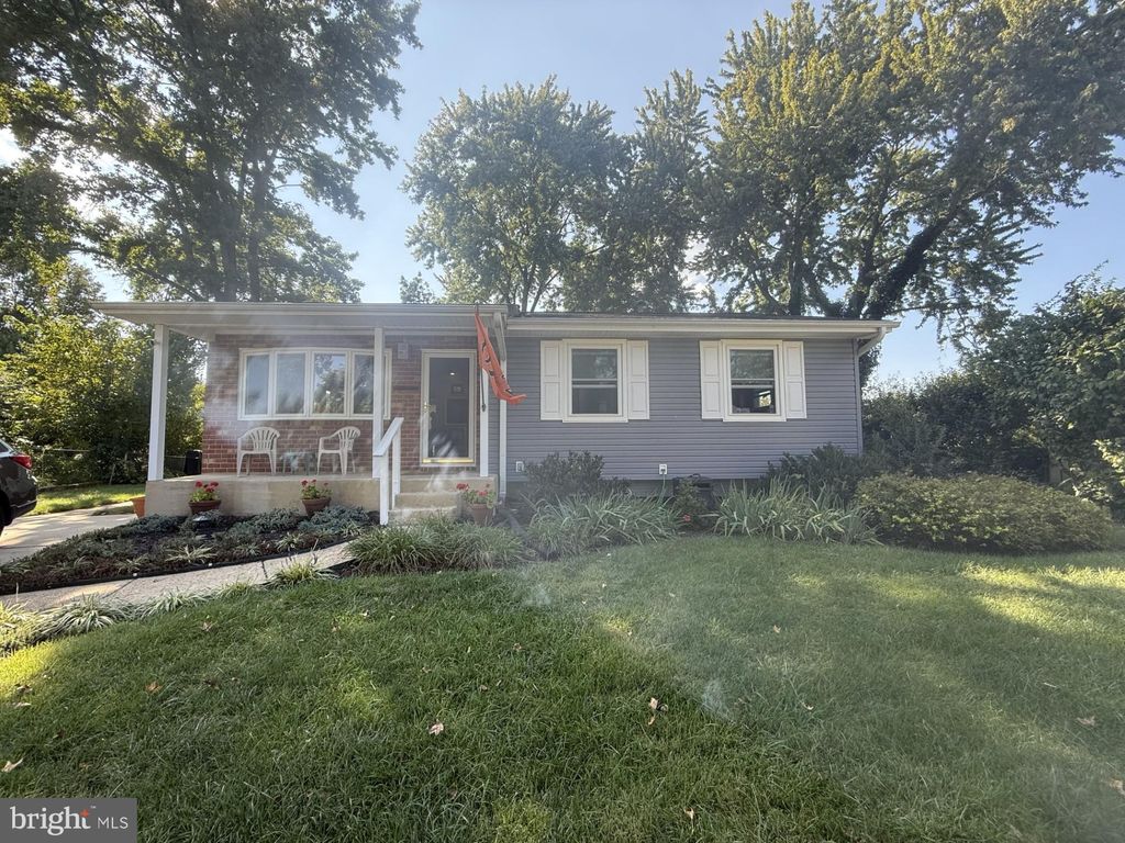 Photo of 509 Lethbridge Court, MILLERSVILLE, MD 21108 (MLS # MDAA2126266)