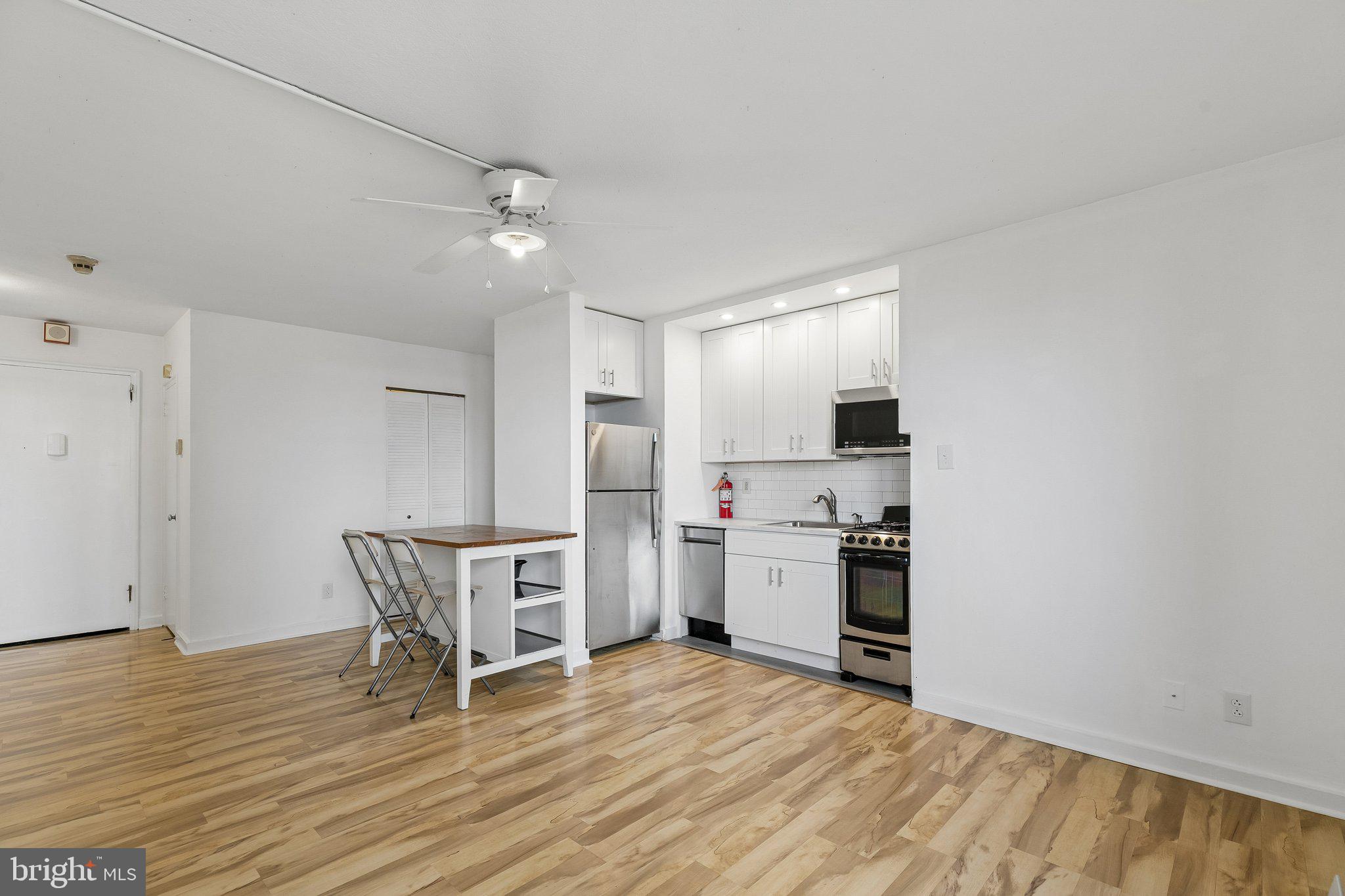 2601 PENNSYLVANIA AVENUE 401