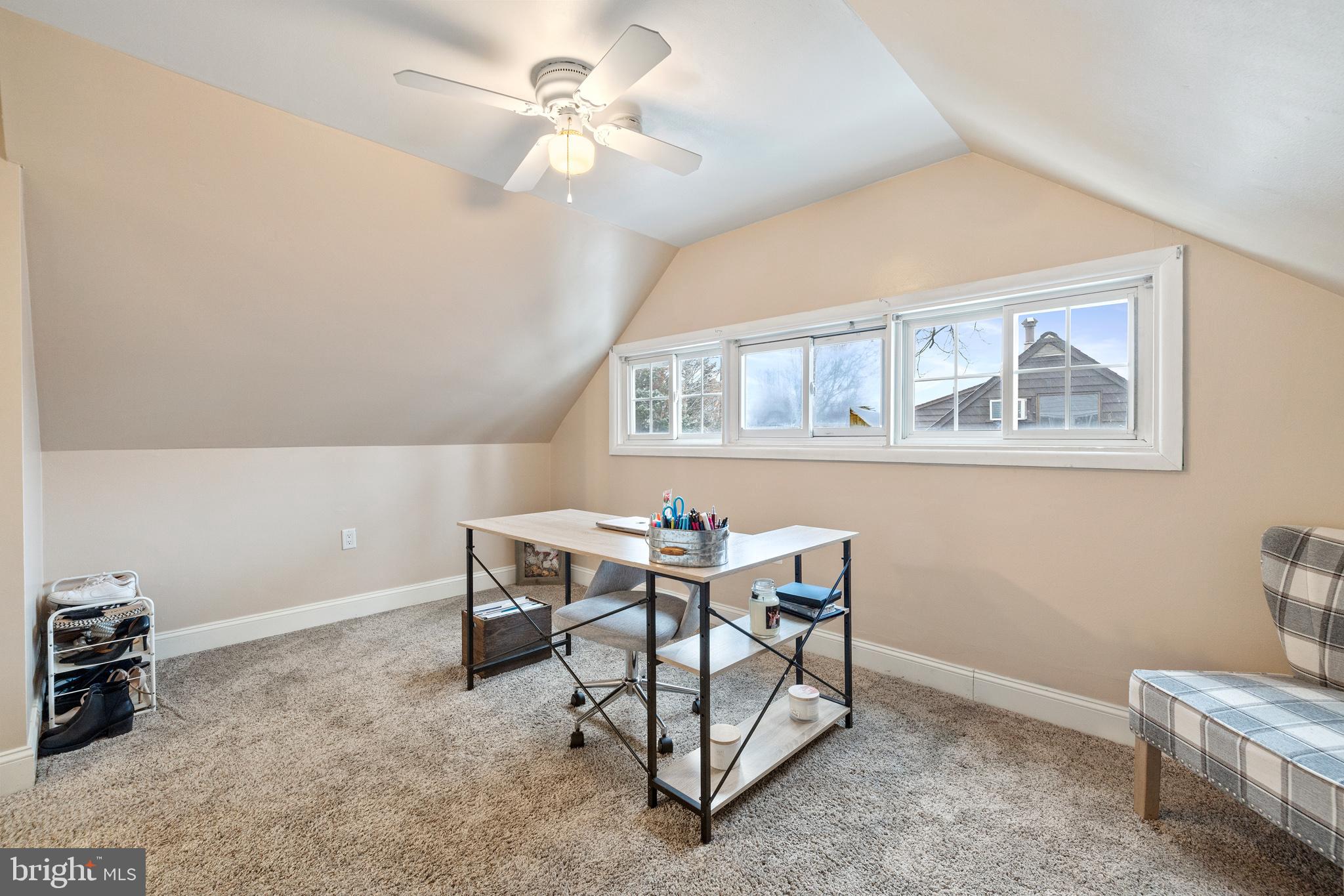 COUNTRY CLUB ESTATES - Residential