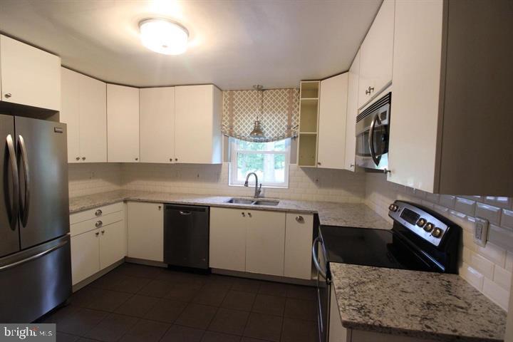 MT ZEPHYR - Residential Lease