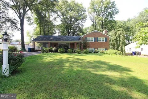 4401 Jackson Place, Alexandria, VA MLS: VAFX2278036