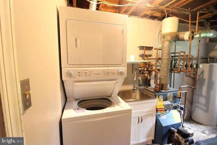 MT ZEPHYR - Residential Lease