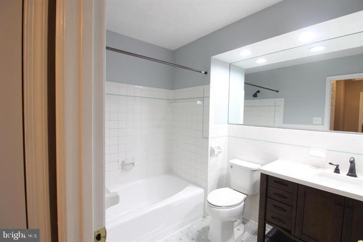 MT ZEPHYR - Residential Lease