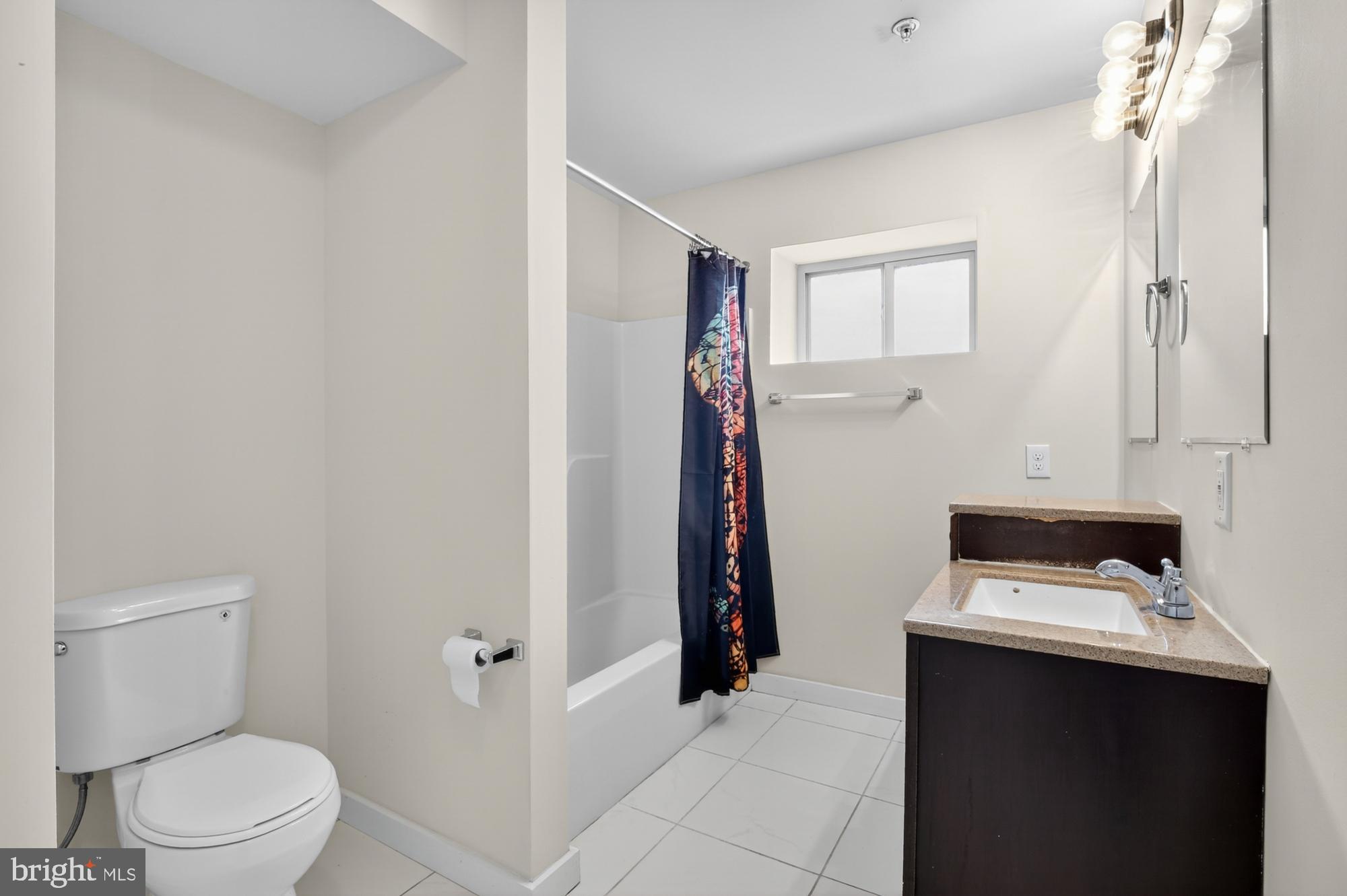 POWELTON VILLAGE - Residential Lease