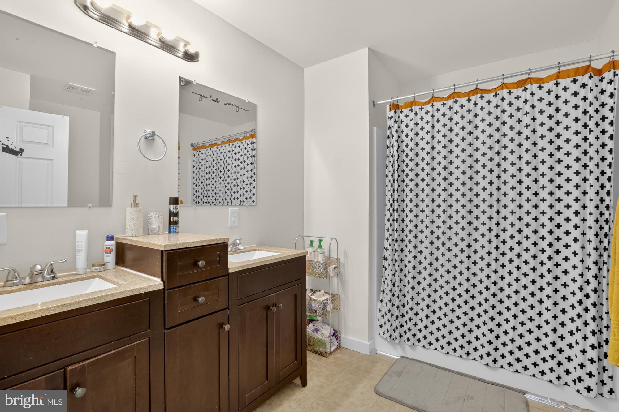 POWELTON VILLAGE - Residential Lease