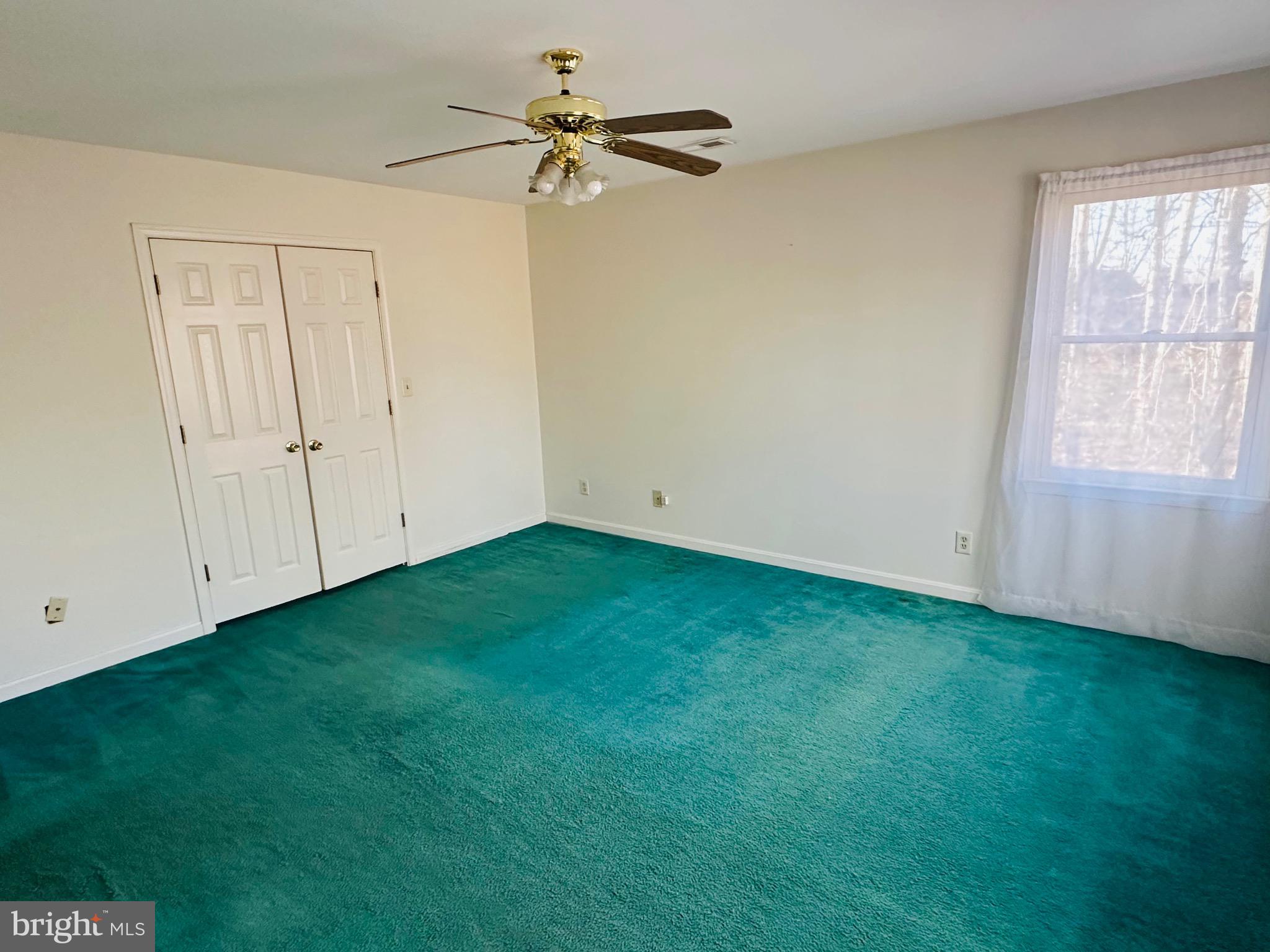 HOLLY CORNER ESTATES - Residential