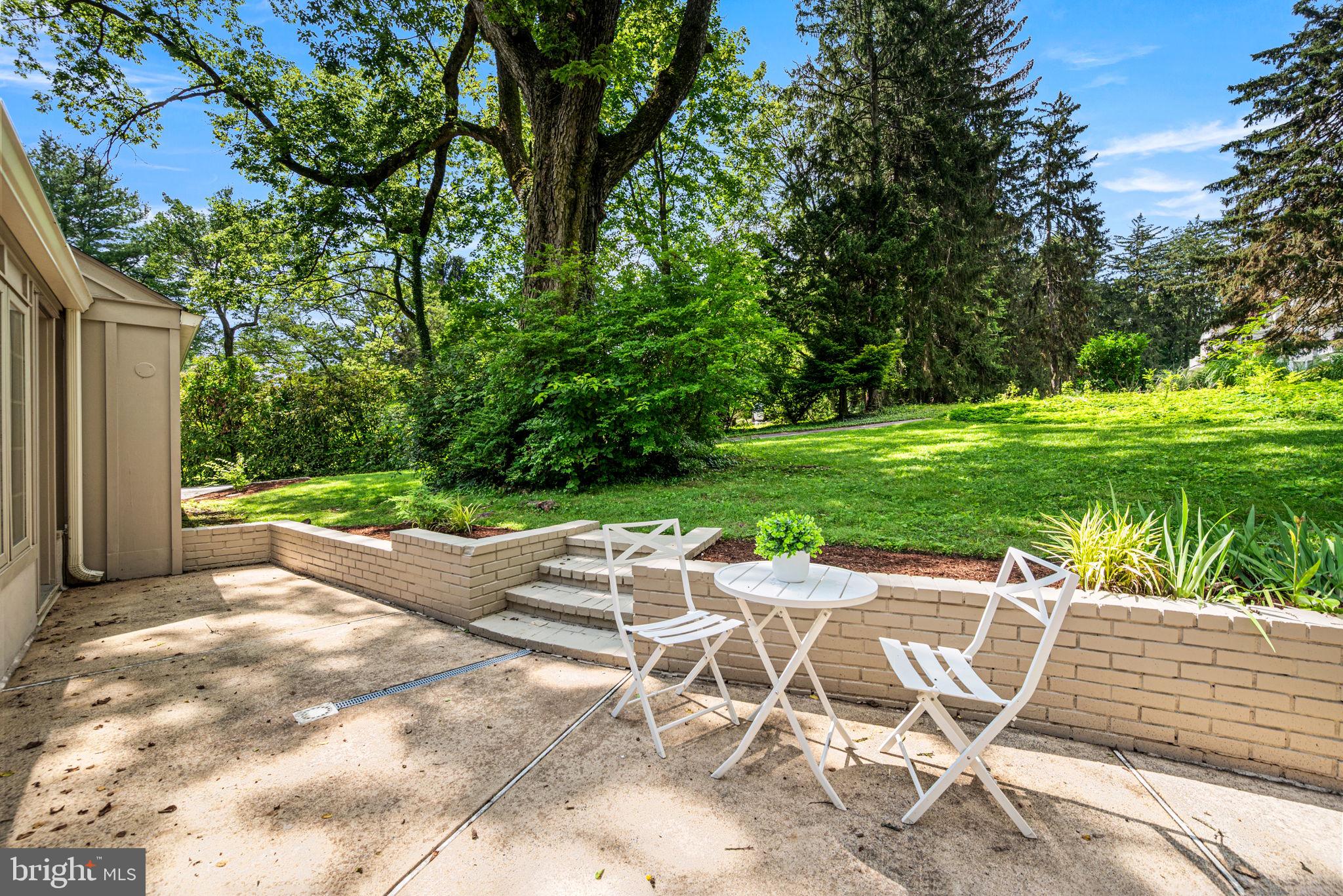 STRAFFORD VILLAGE - Residential