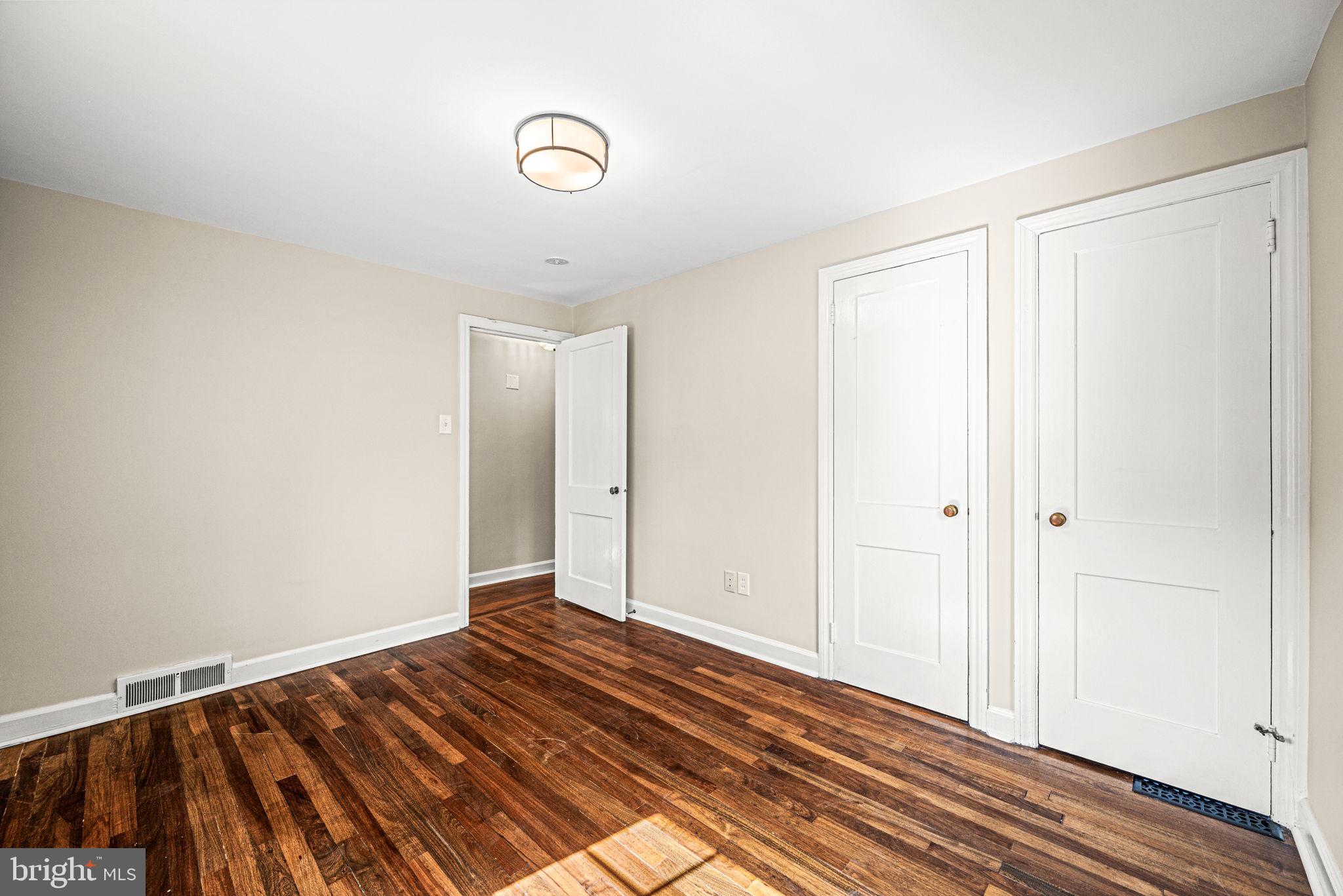 STRAFFORD VILLAGE - Residential