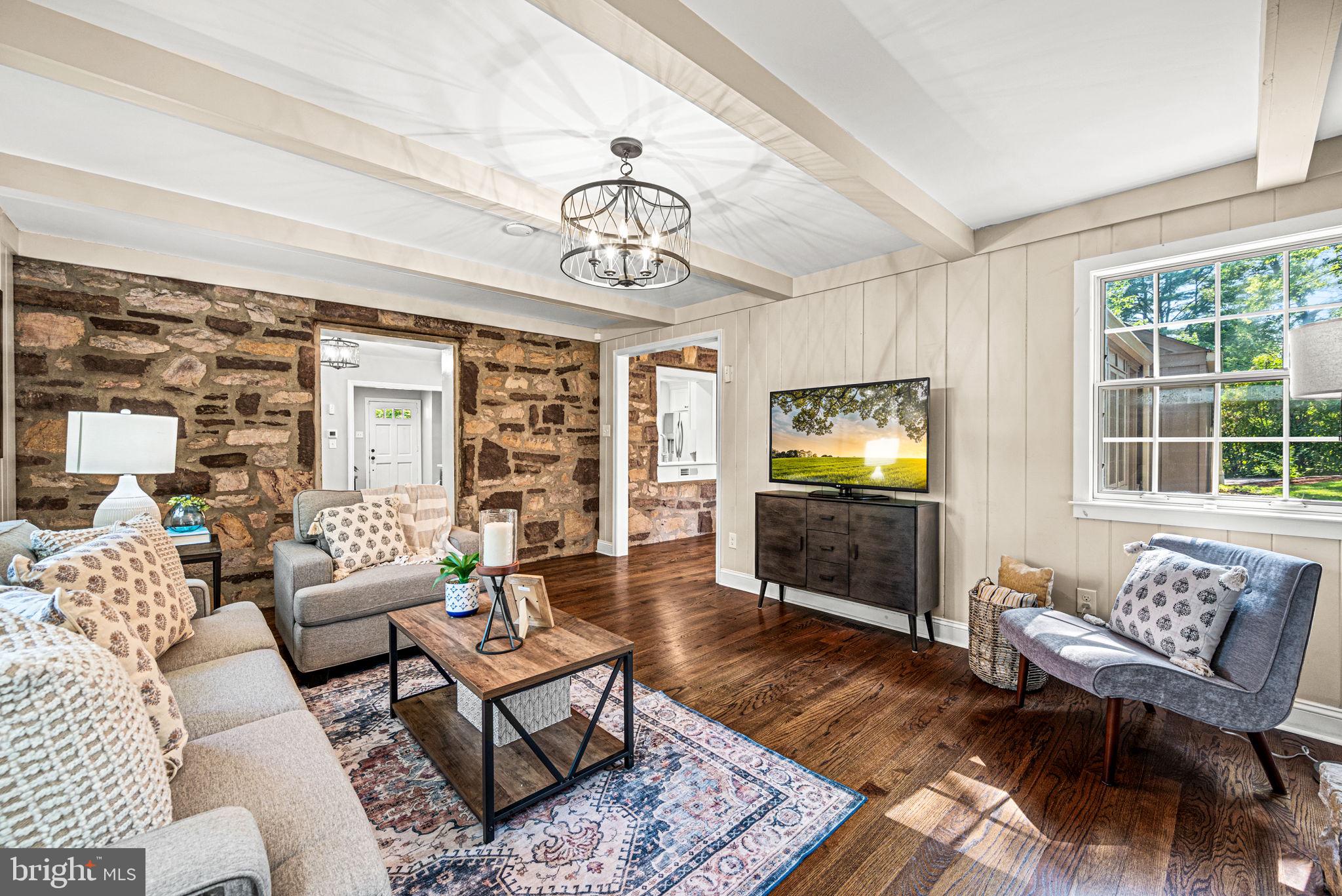 STRAFFORD VILLAGE - Residential