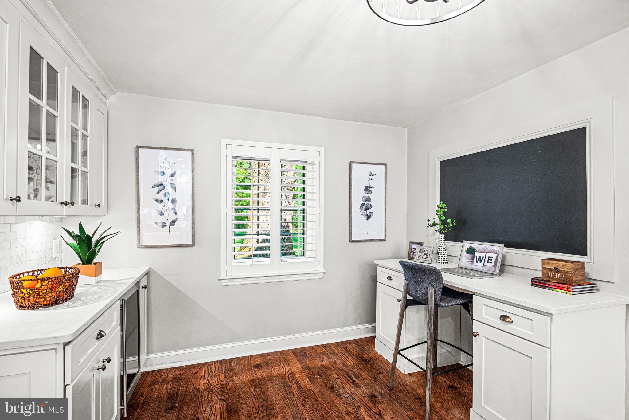 STRAFFORD VILLAGE - Residential