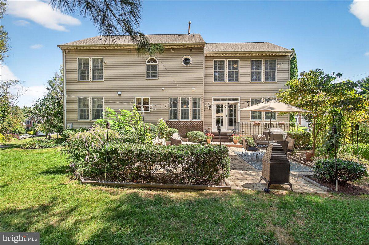 7010 CLUB HOUSE CIRCLE