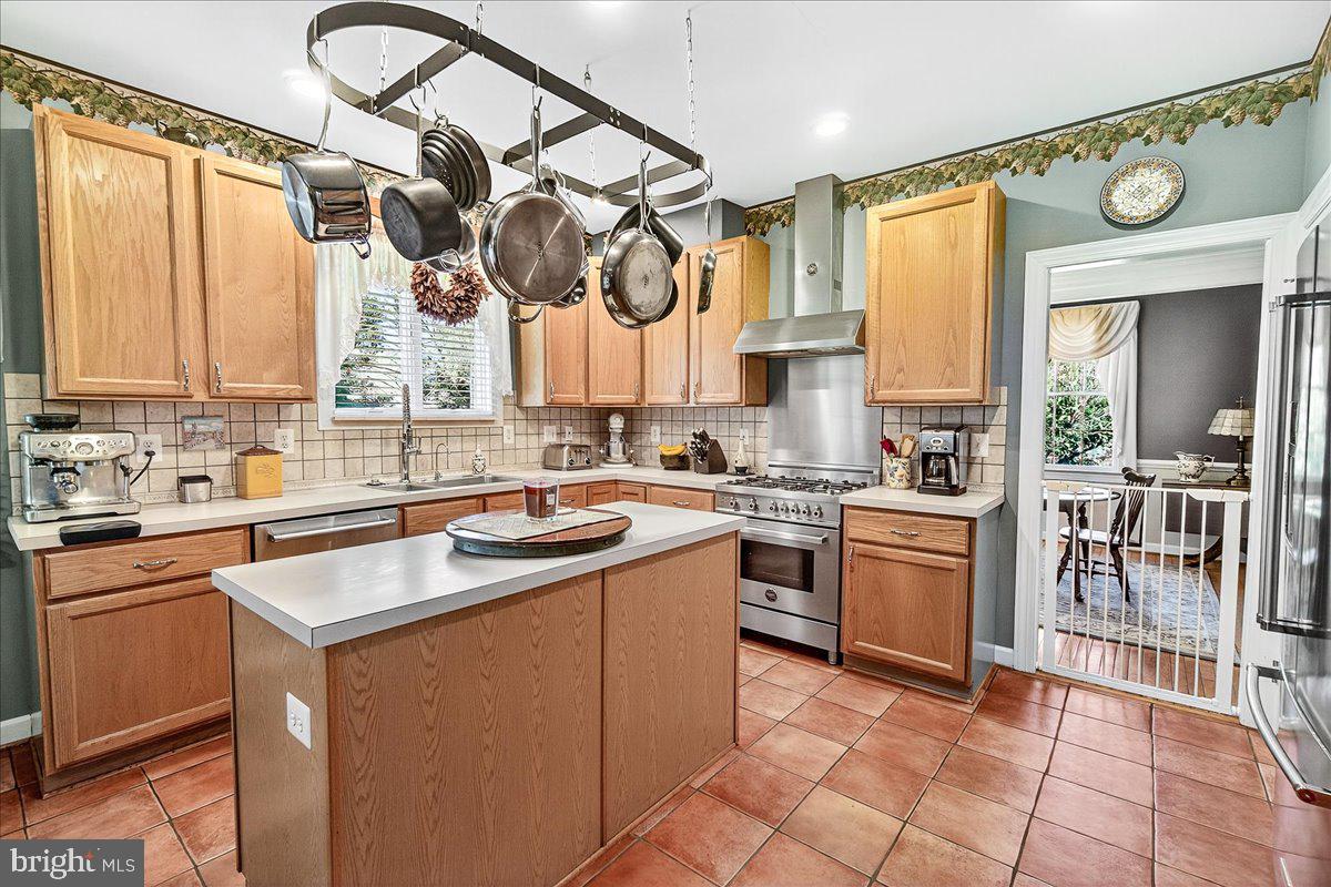 WESTWINDS - Residential