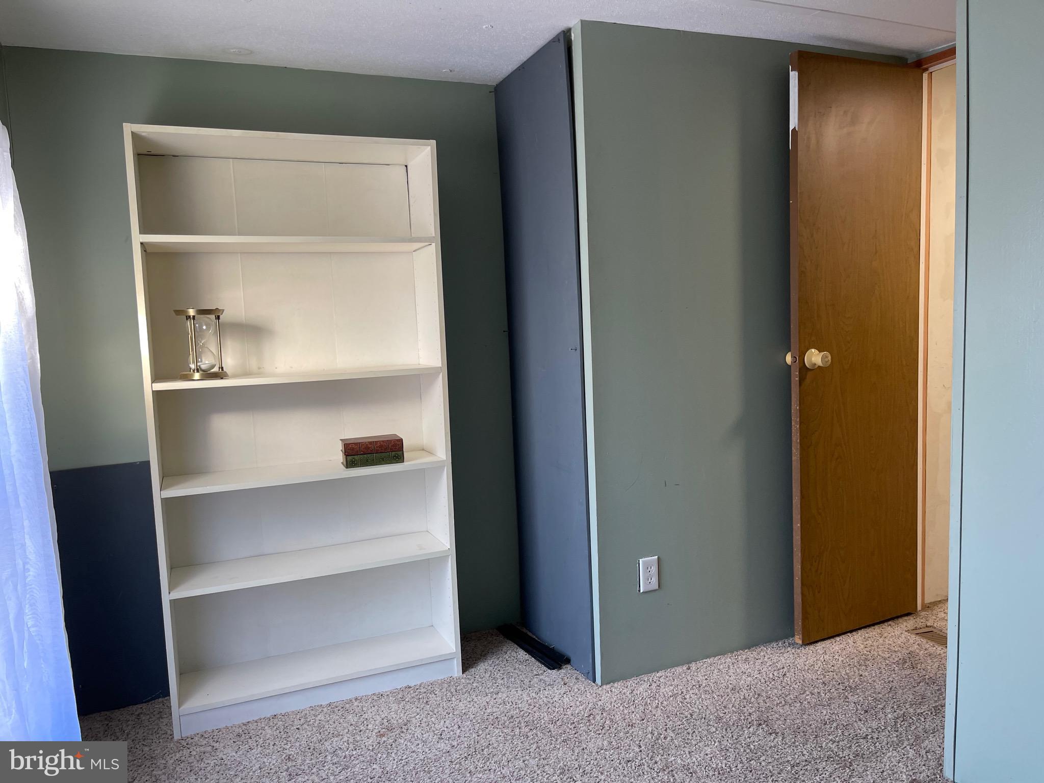 LISA LAKE MBH PARK - Residential