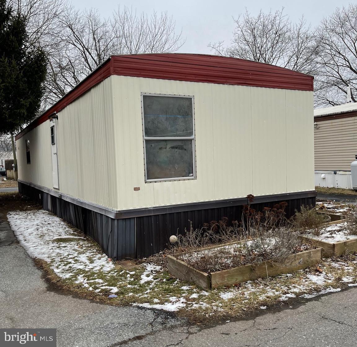 LISA LAKE MBH PARK - Residential