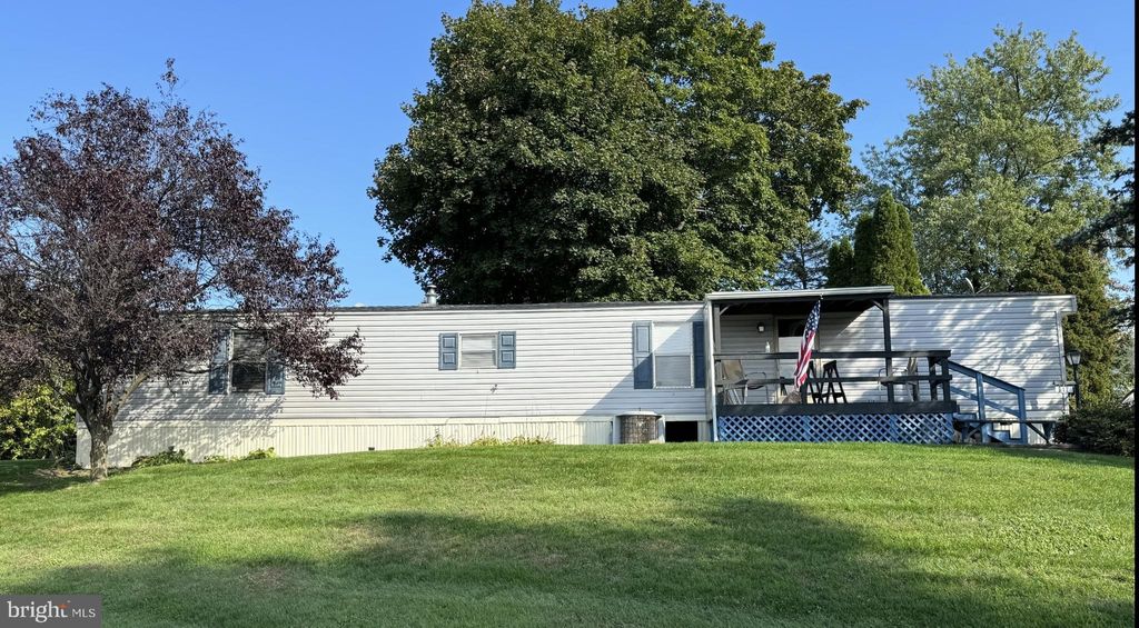 Photo of 912 IVY LN, EPHRATA, PA 17522 (MLS # PALA2041794)