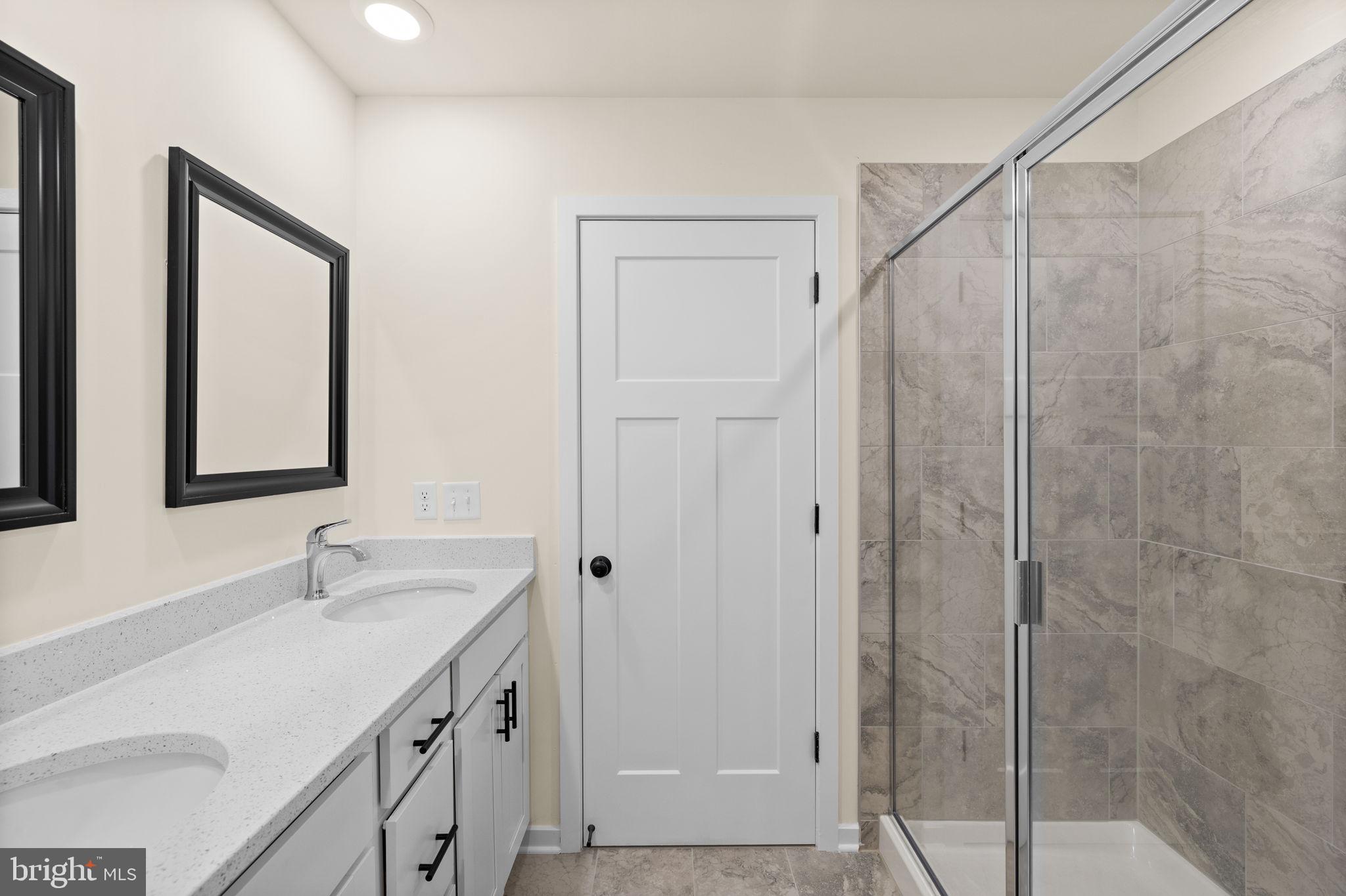 LAKE WILDERNESS - Residential