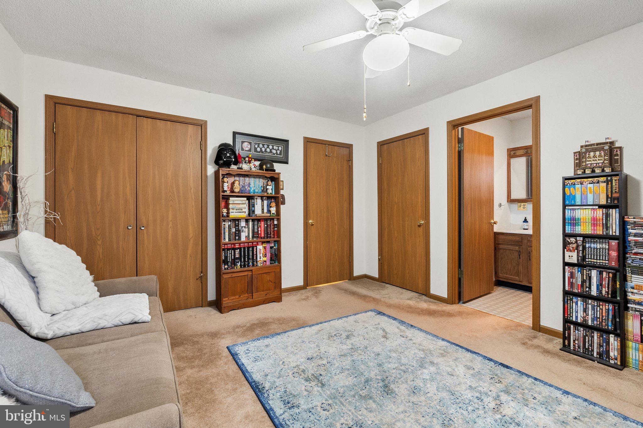 THE WOODS - Residential