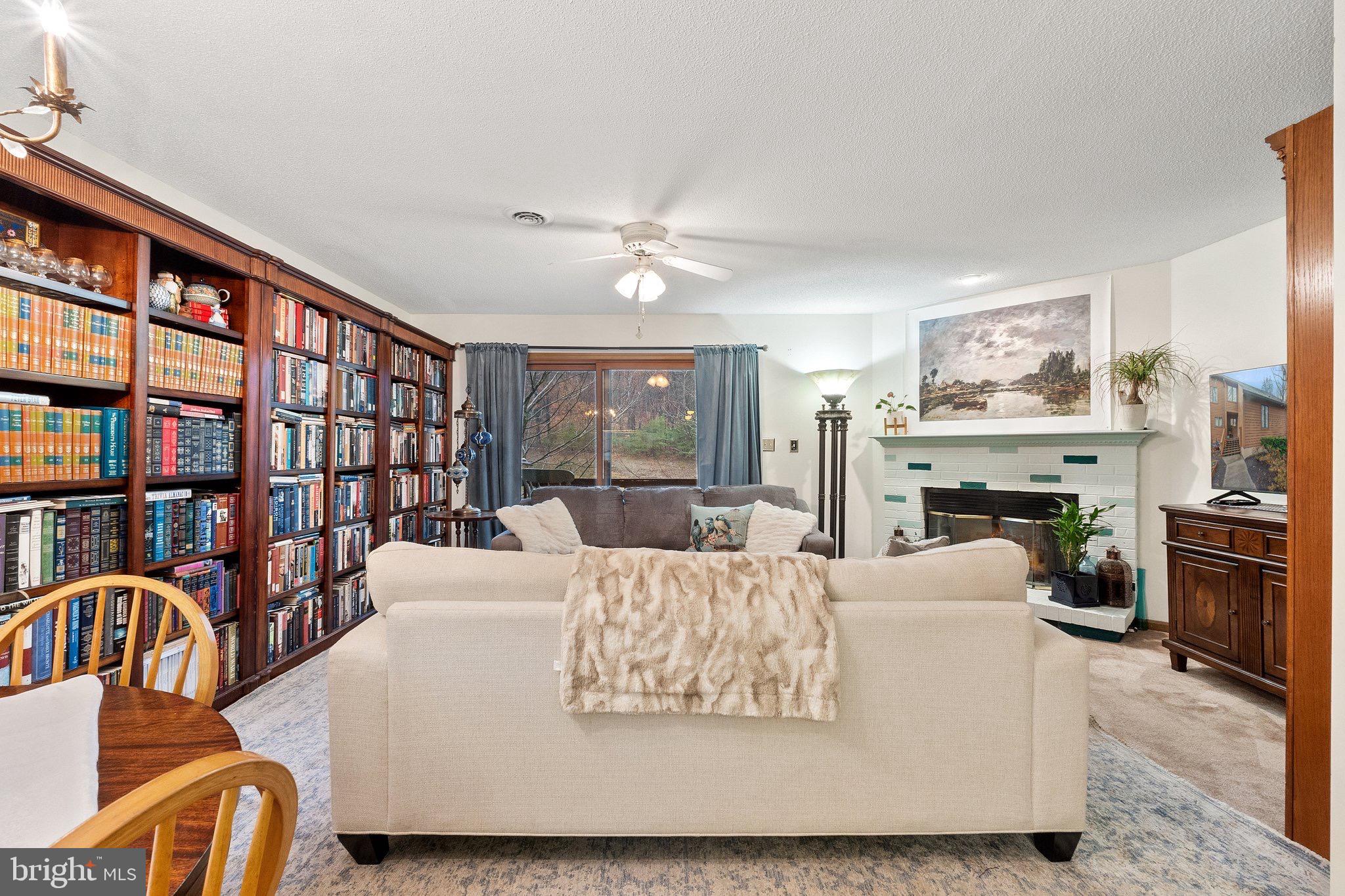 THE WOODS - Residential