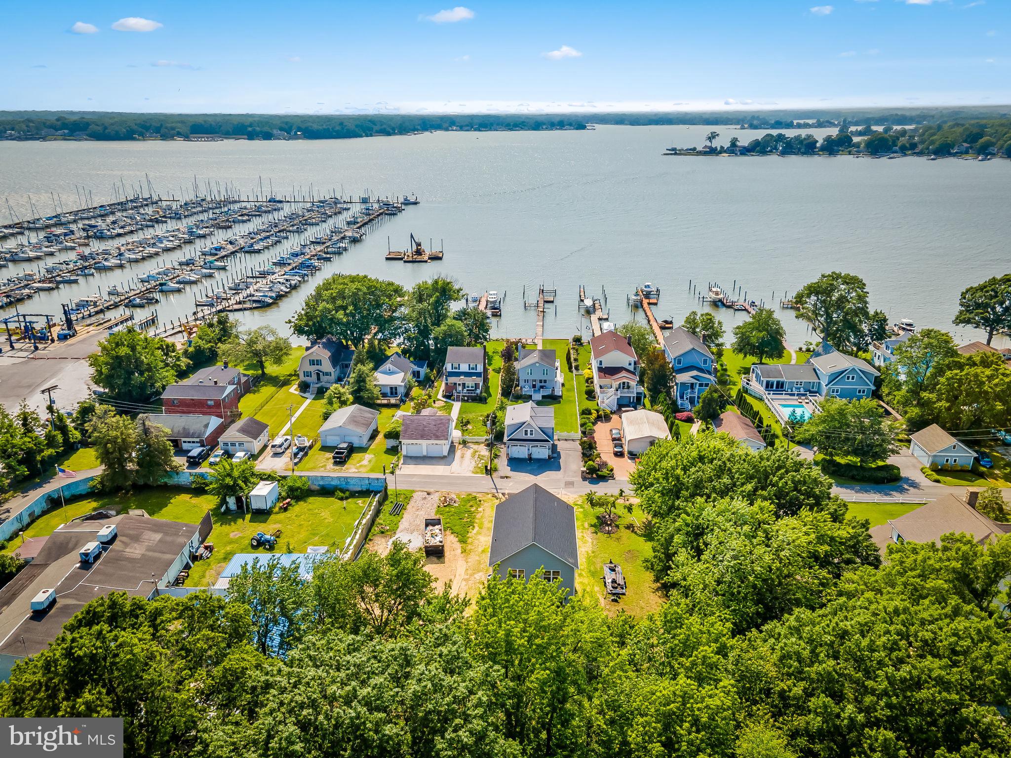 1621 HOLLY TREE ROAD