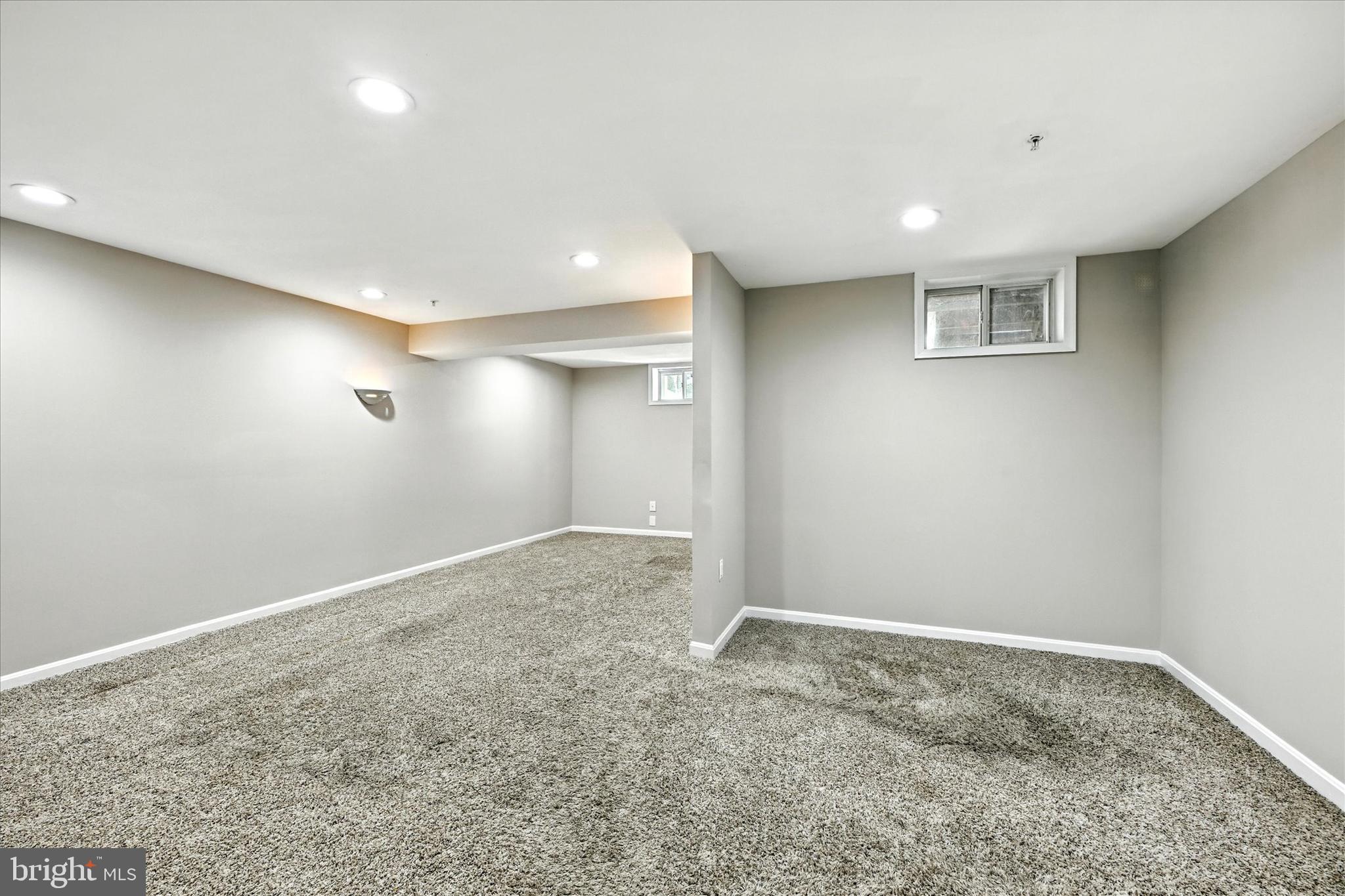 REISTERSTOWN VILLAGE - Residential