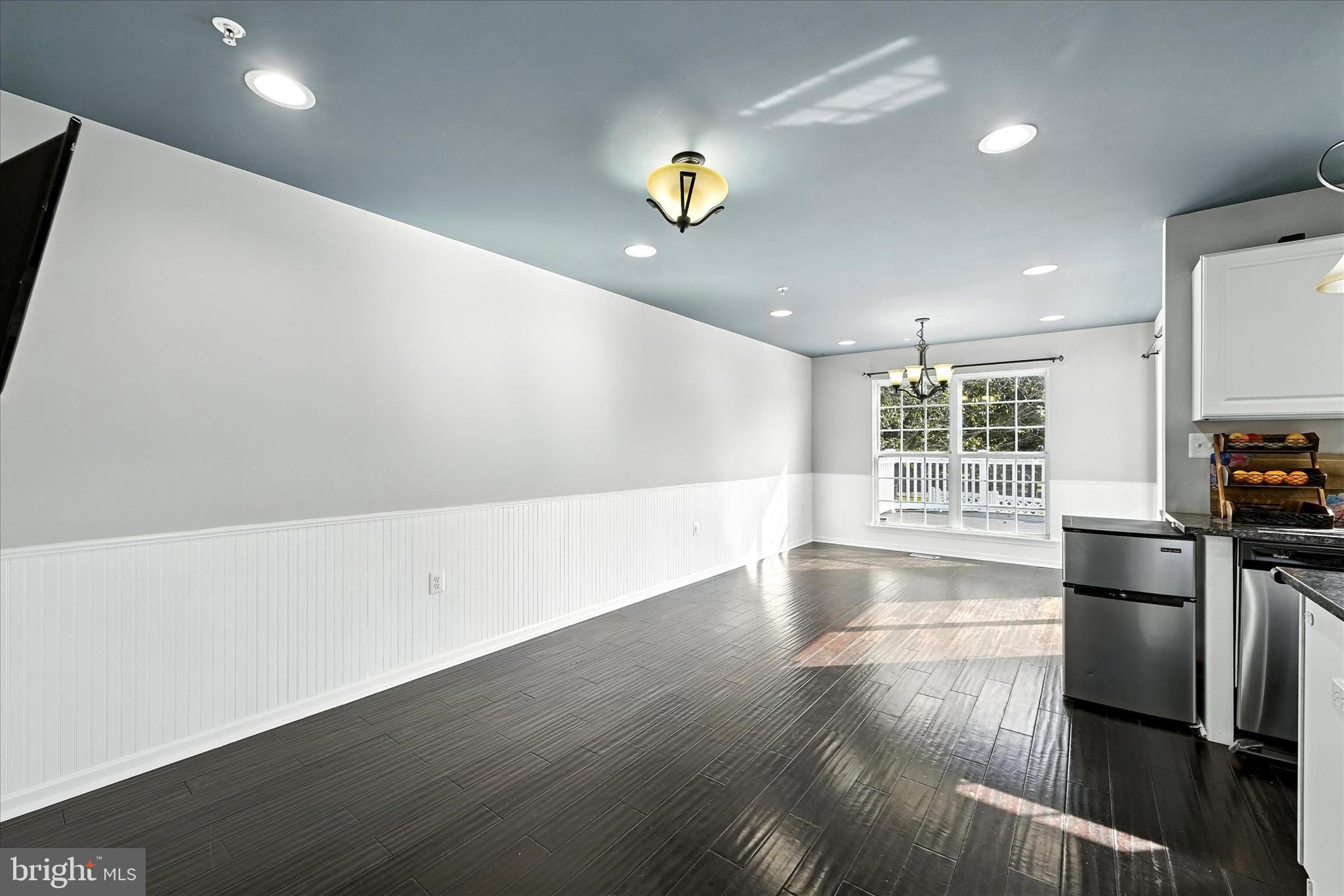 REISTERSTOWN VILLAGE - Residential